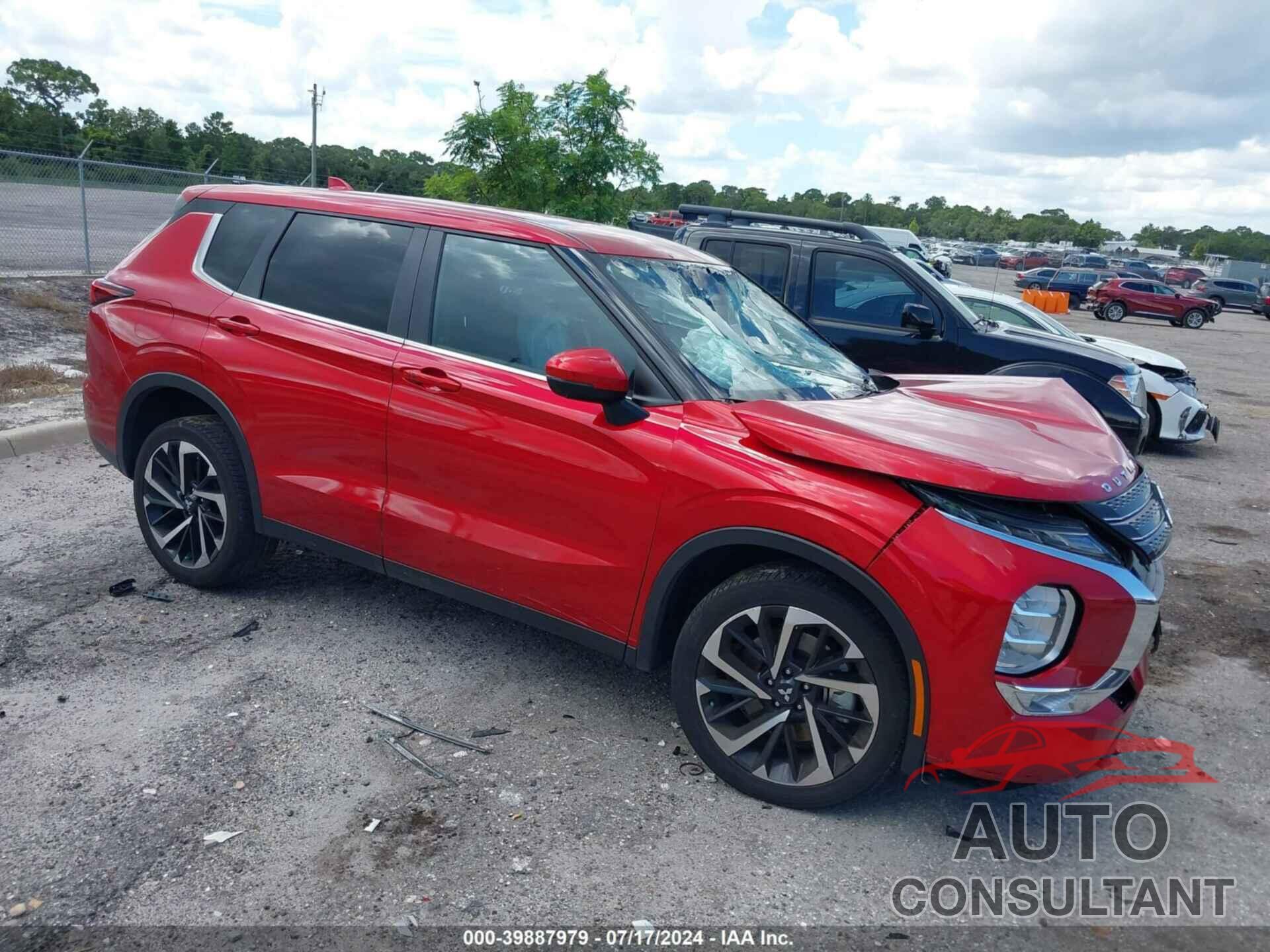 MITSUBISHI OUTLANDER 2023 - JA4J3UA82PZ044704