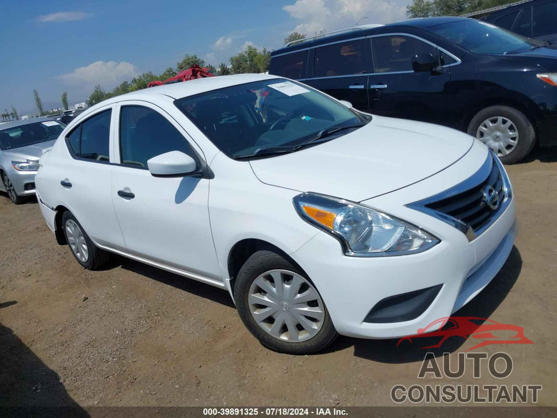 NISSAN VERSA 2019 - 3N1CN7AP6KL820739