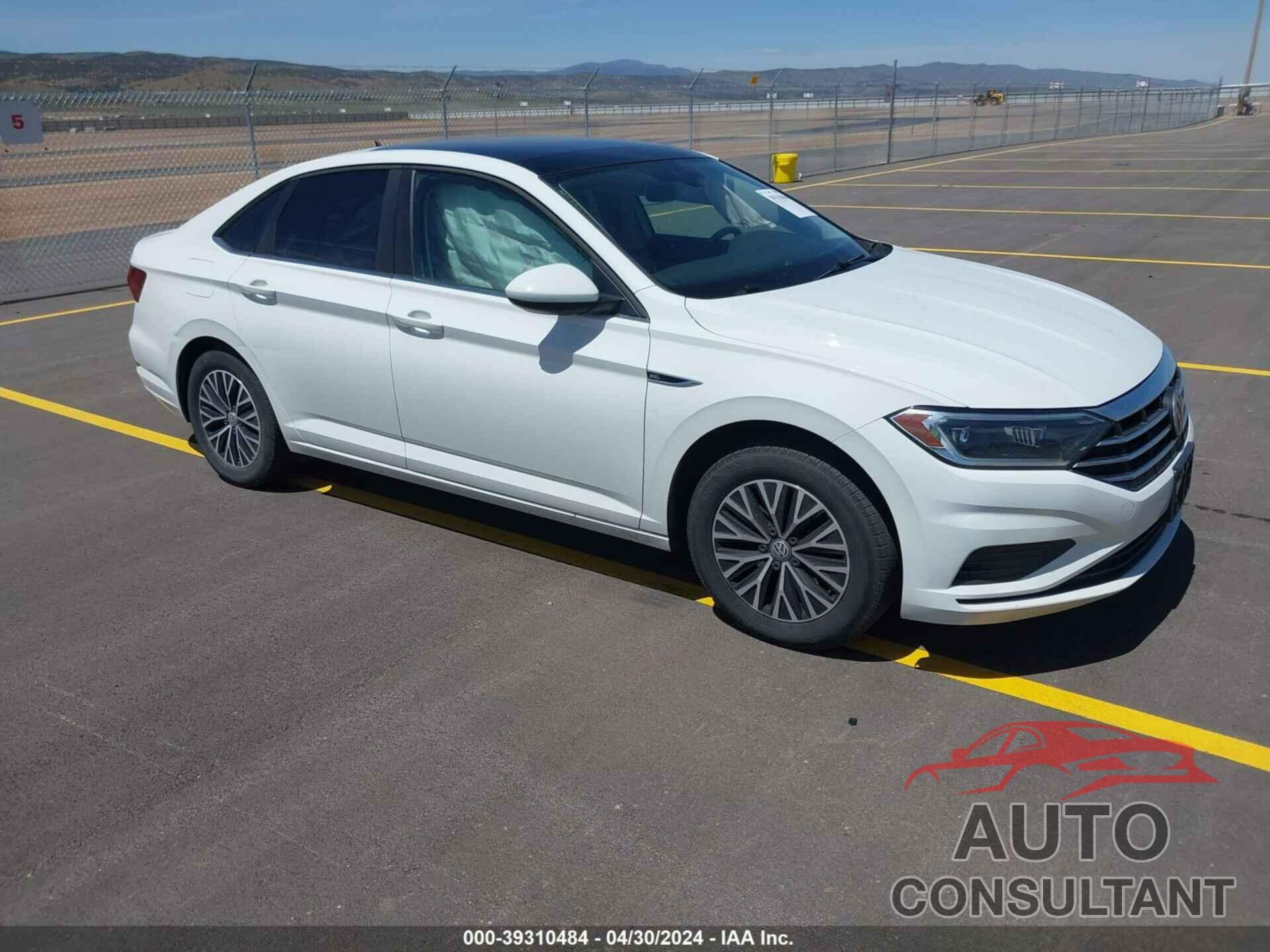 VOLKSWAGEN JETTA 2019 - 3VWE57BUXKM038686