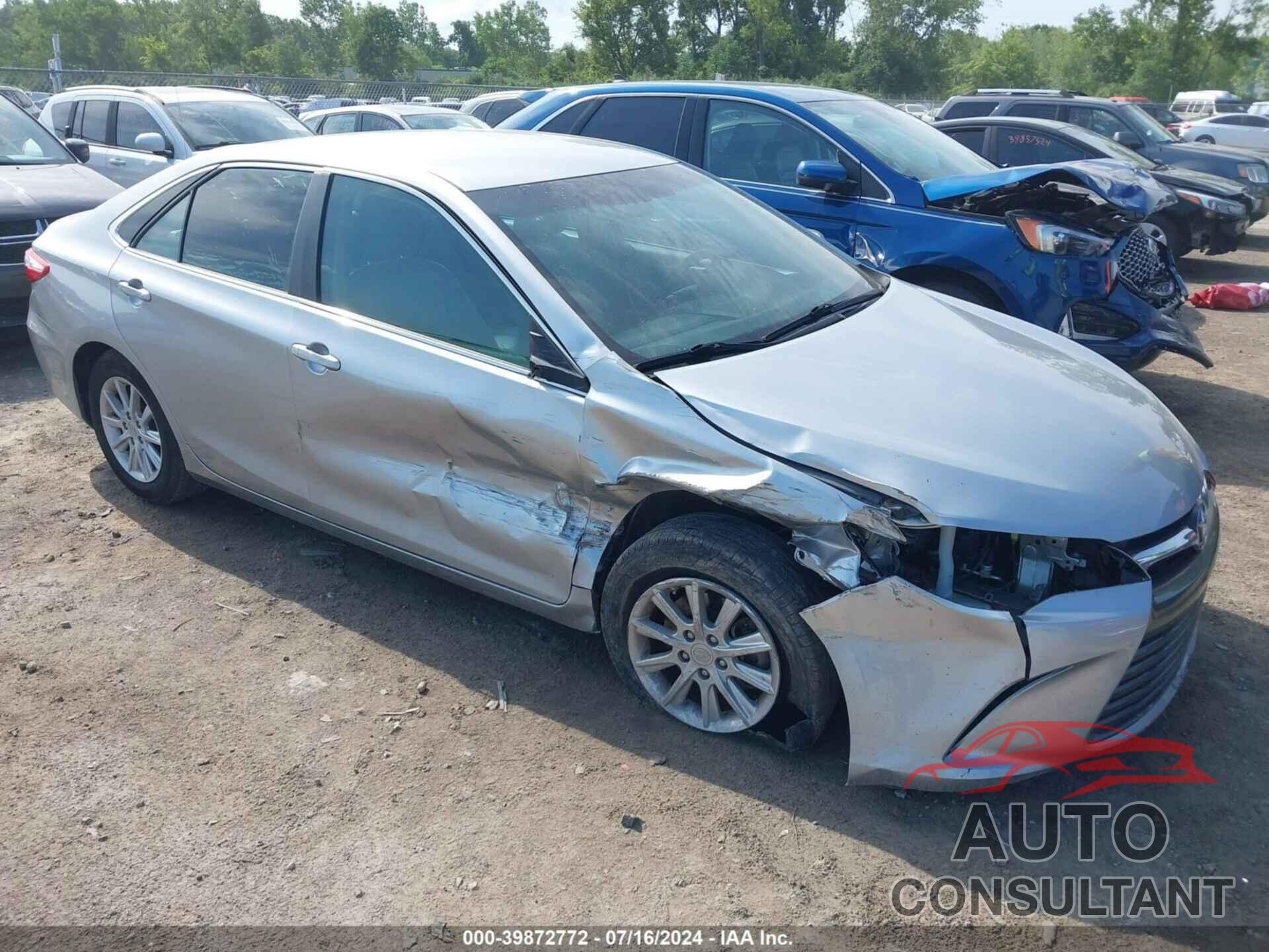 TOYOTA CAMRY 2016 - 4T4BF1FK7GR559541