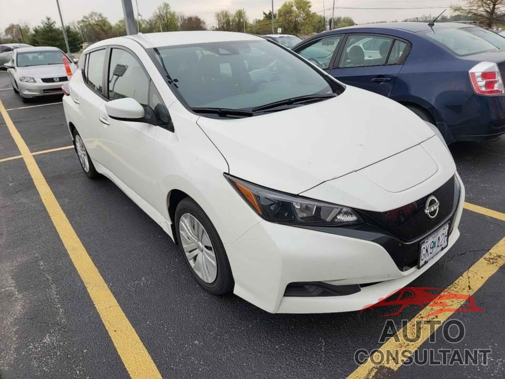NISSAN LEAF 2023 - 1N4AZ1BV2PC558357