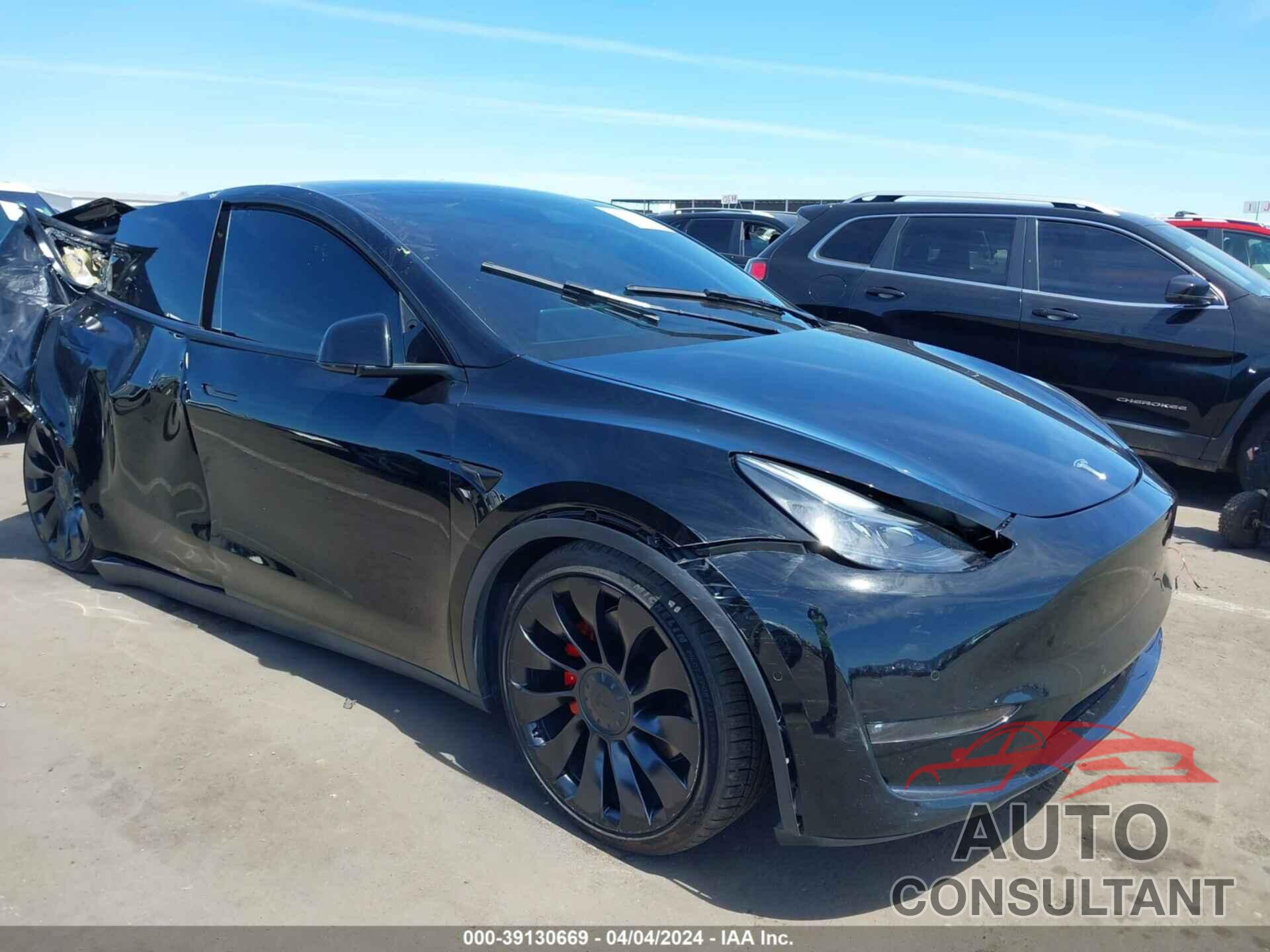 TESLA MODEL Y 2022 - 7SAYGDEF9NF405210