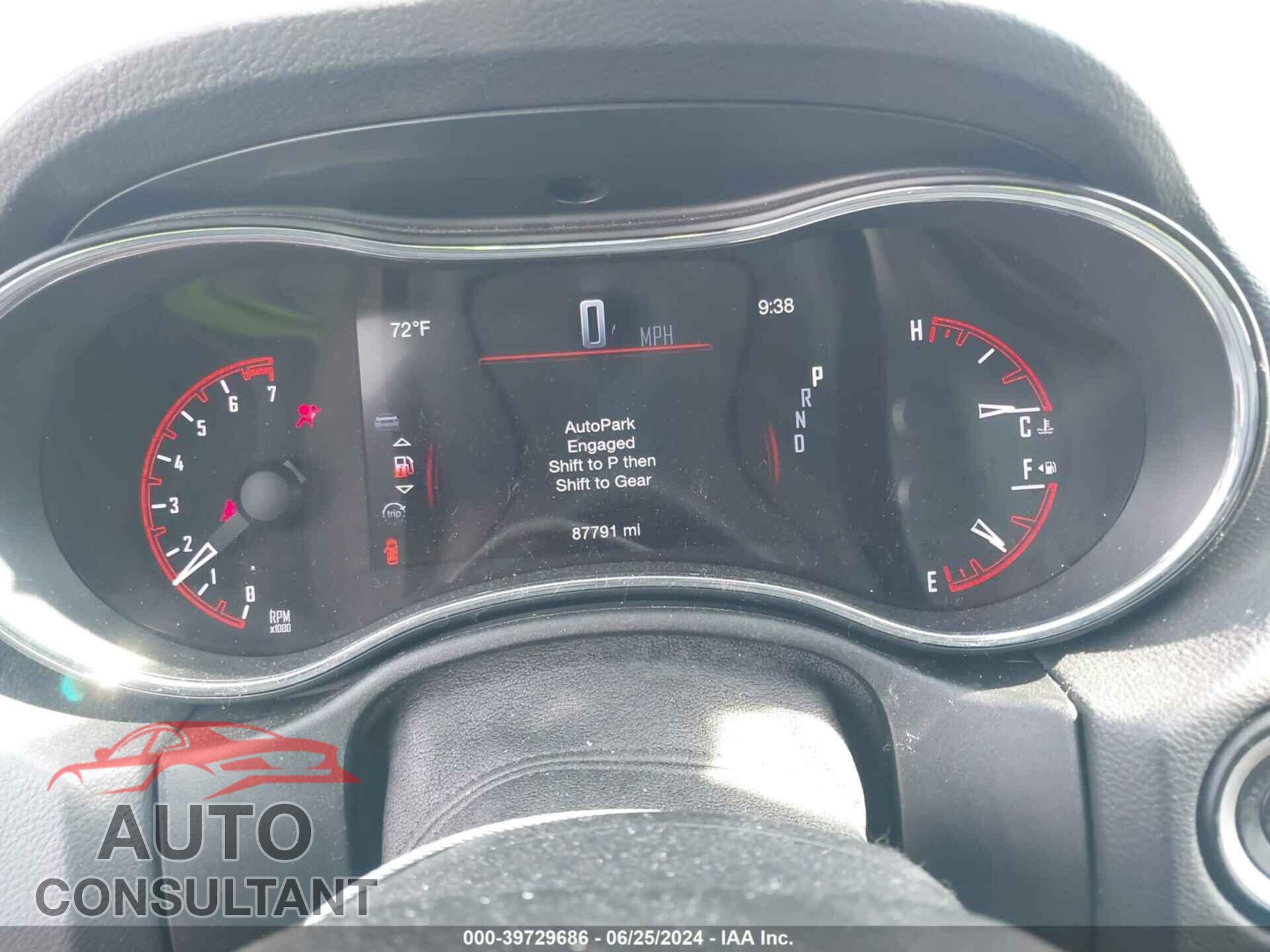 DODGE DURANGO 2018 - 1C4RDJAG3JC490530