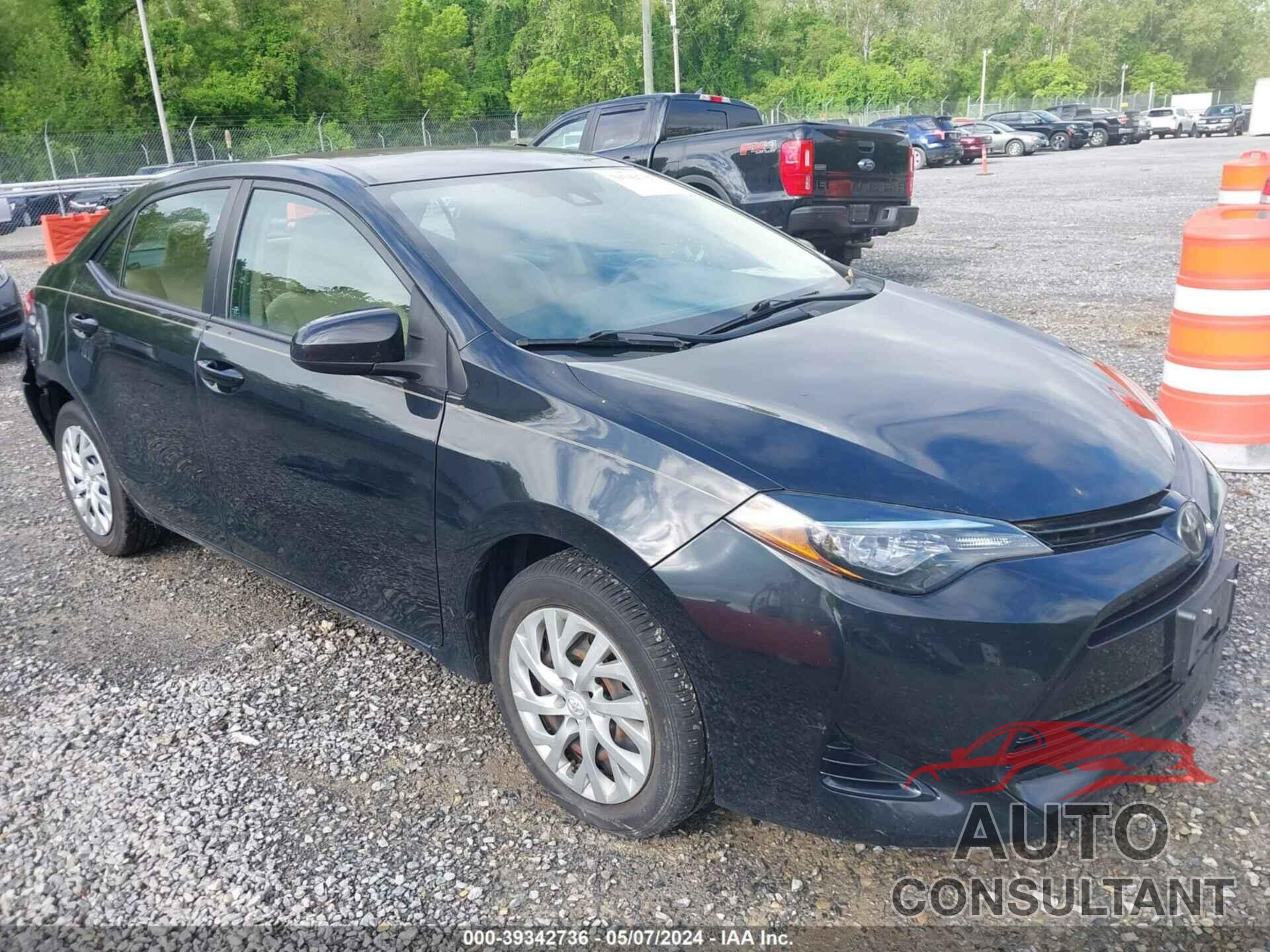 TOYOTA COROLLA 2017 - 5YFBURHE5HP703483