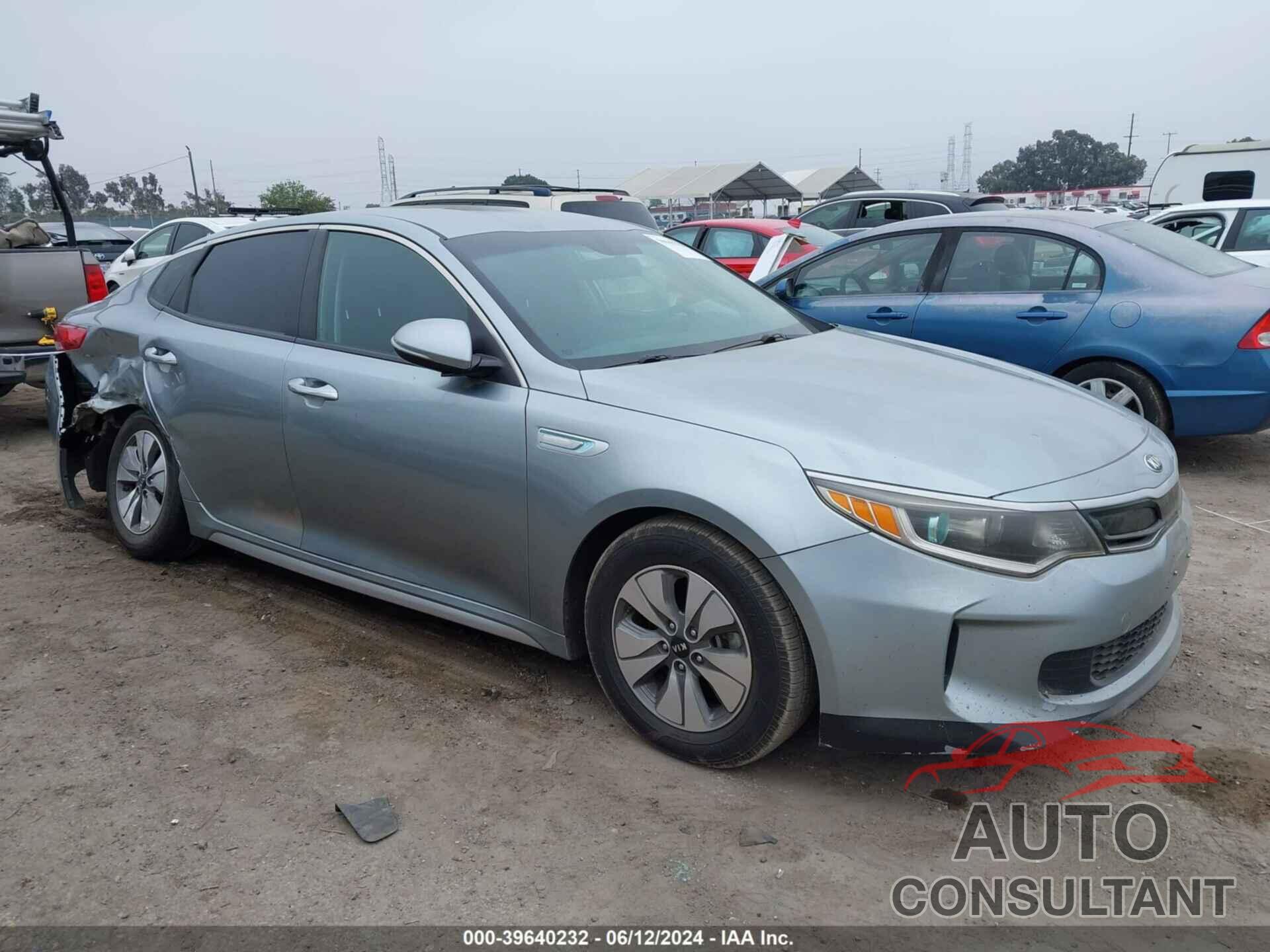 KIA OPTIMA HYBRID 2017 - KNAGT4LE4H5011180