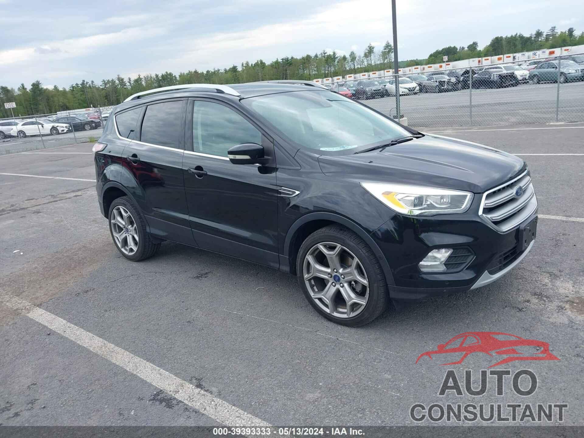 FORD ESCAPE 2017 - 1FMCU9J97HUA33502