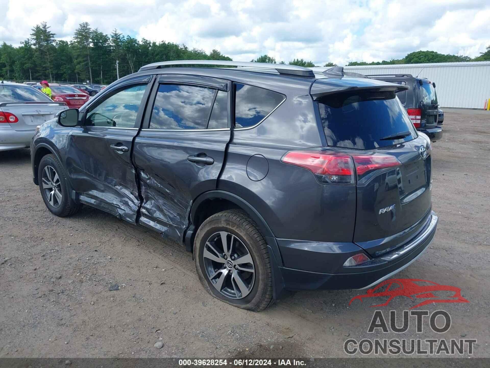 TOYOTA RAV4 2017 - JTMRFREVXHJ146362