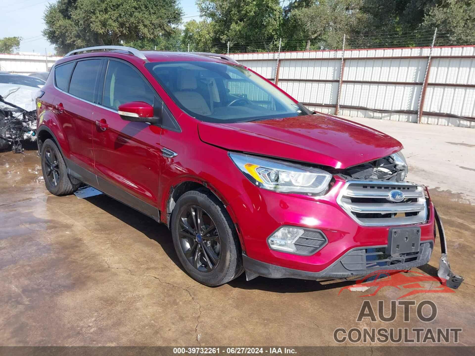 FORD ESCAPE 2017 - 1FMCU0JD4HUC95011