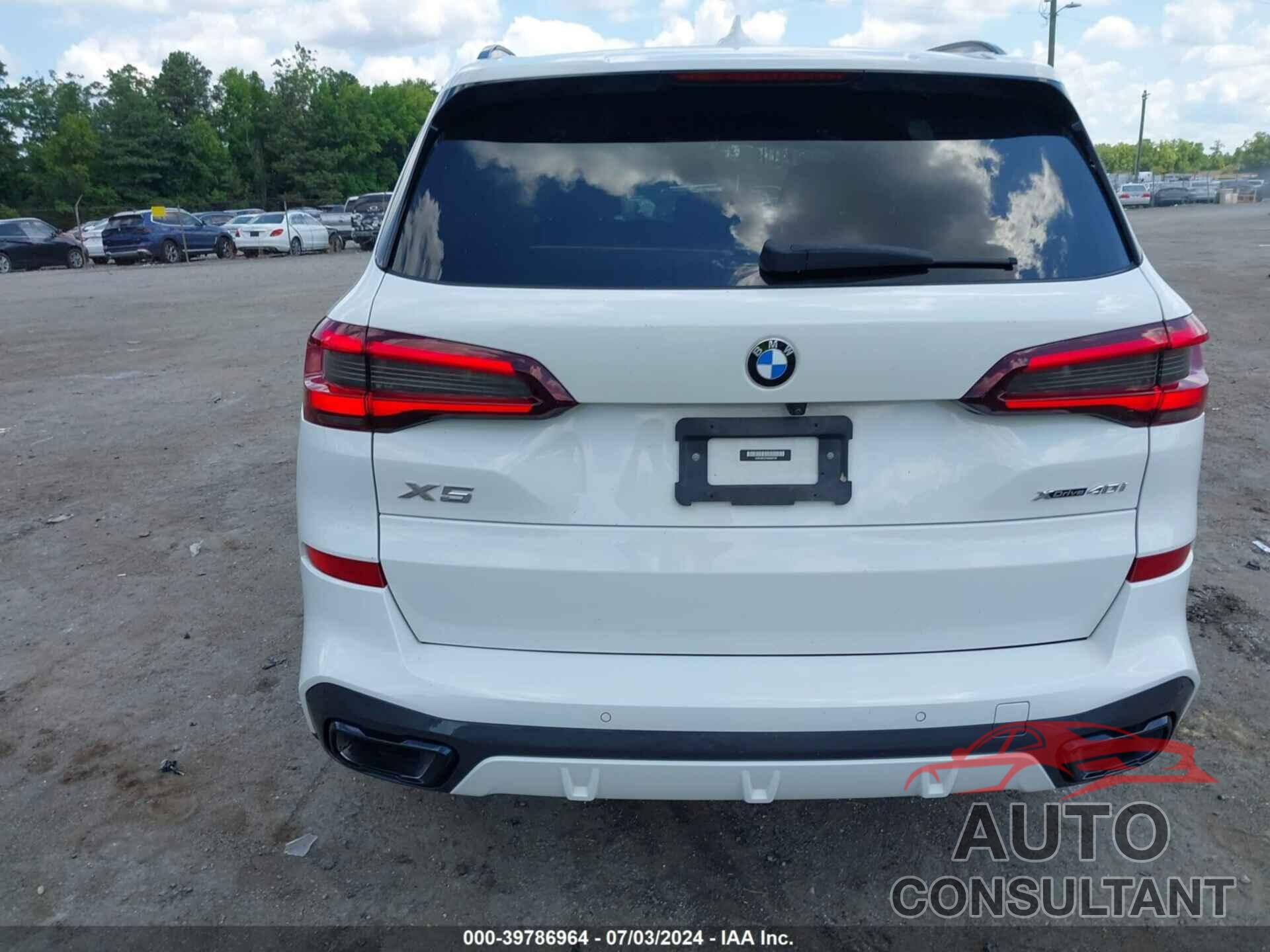 BMW X5 2022 - 5UXCR6C01N9K68106