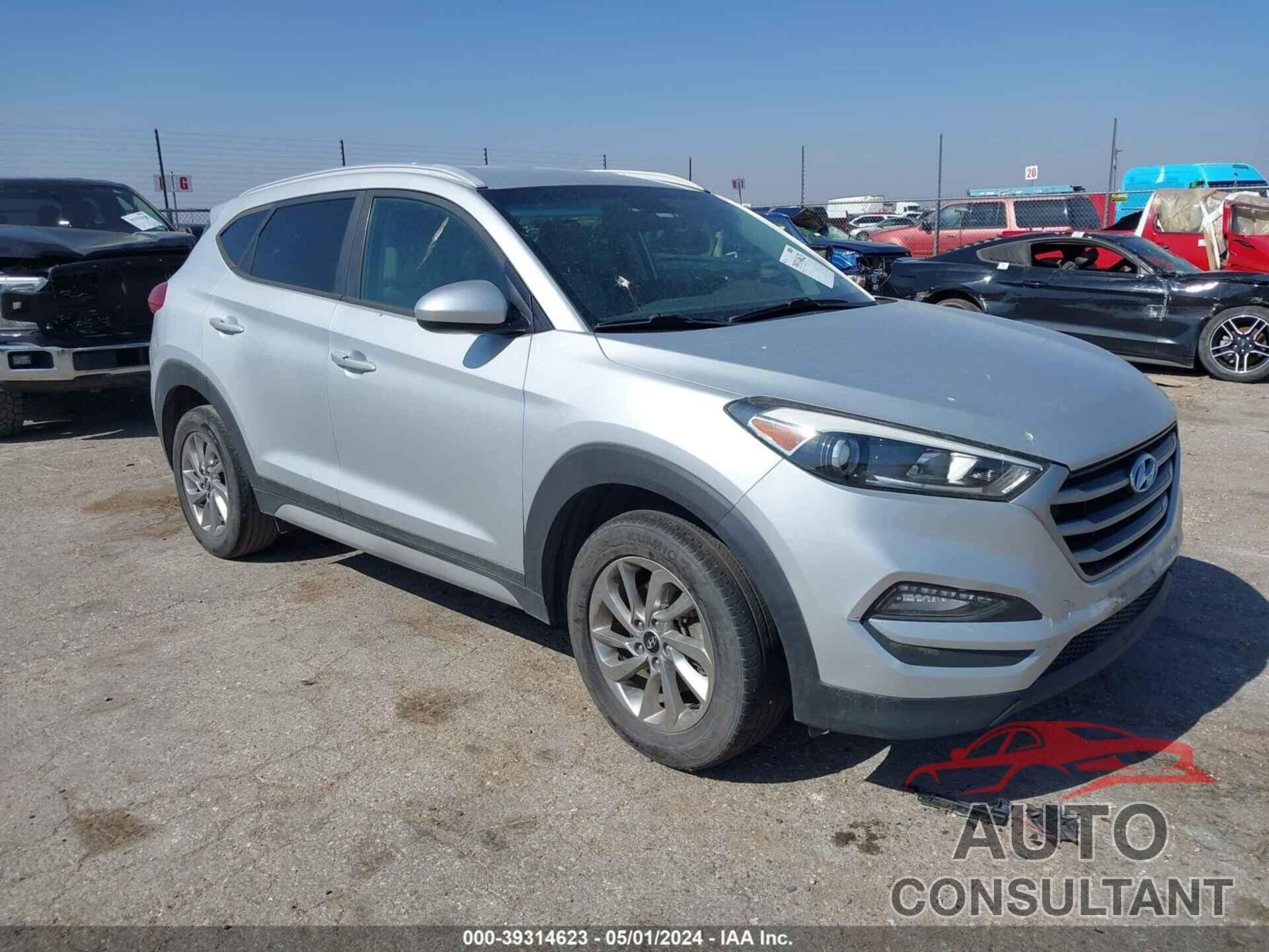 HYUNDAI TUCSON 2018 - KM8J33A46JU689465