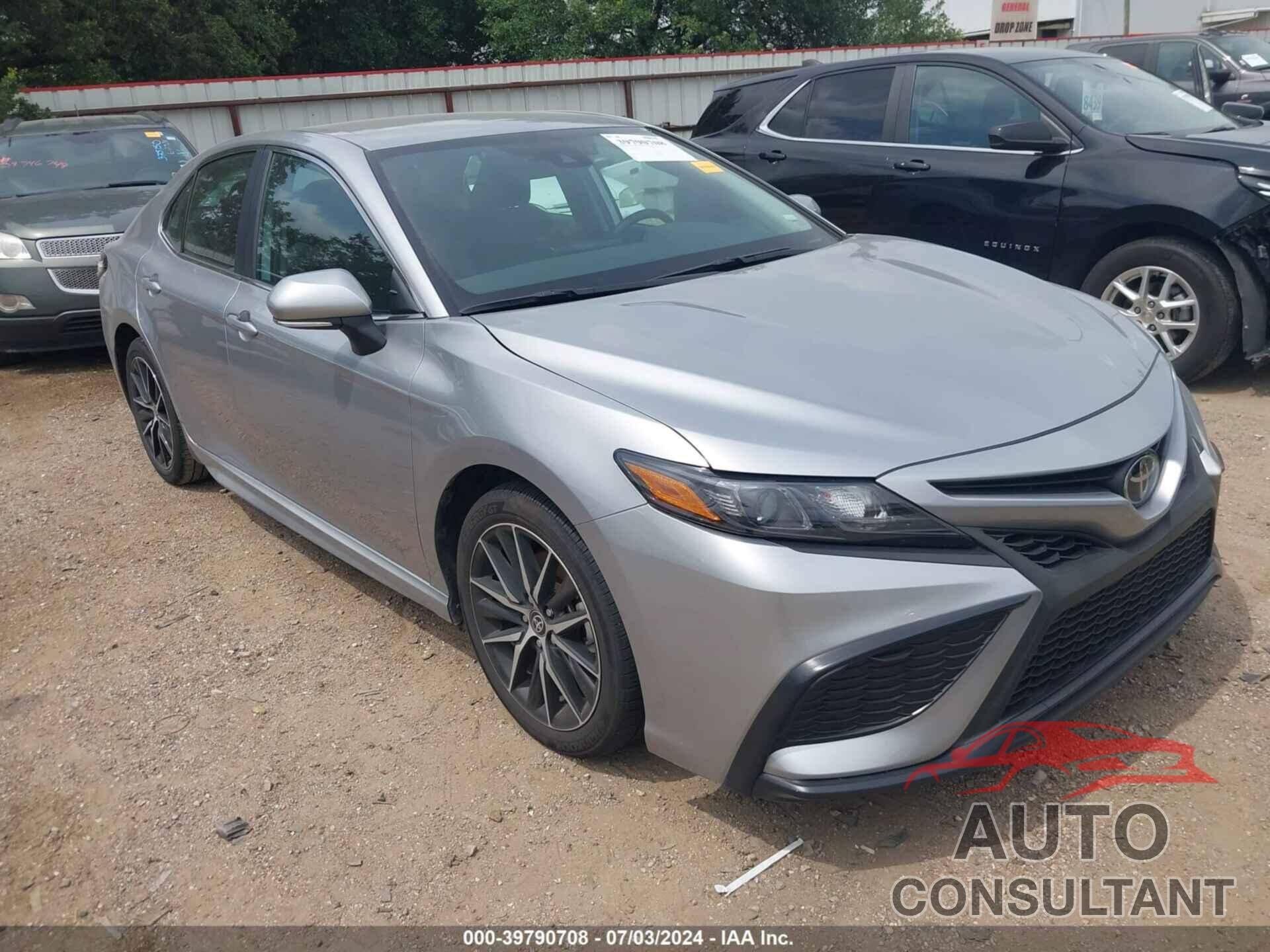 TOYOTA CAMRY 2024 - 4T1G11AK3RU858310
