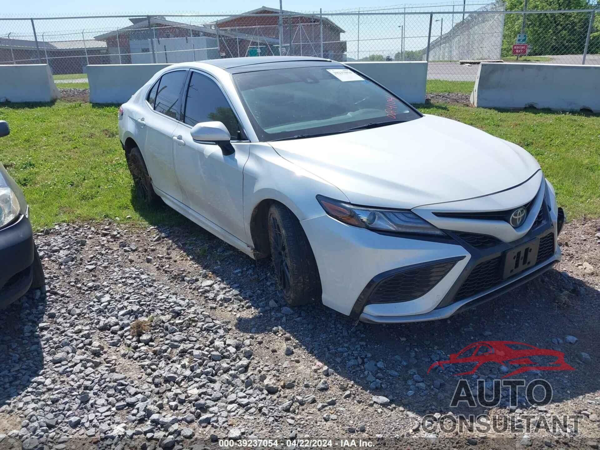 TOYOTA CAMRY 2022 - 4T1K61AK8NU024104