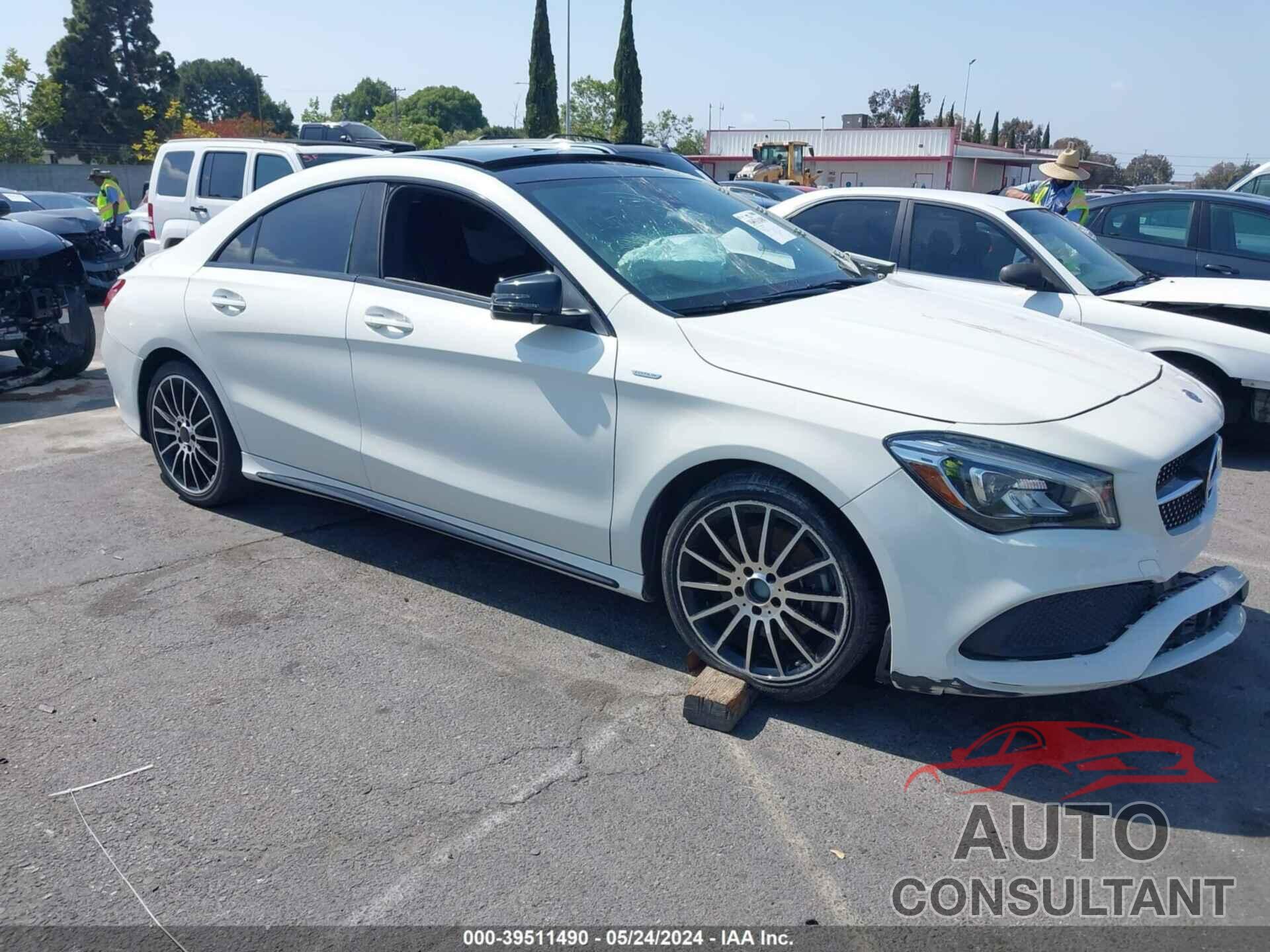MERCEDES-BENZ CLA 250 2018 - WDDSJ4EB5JN520714