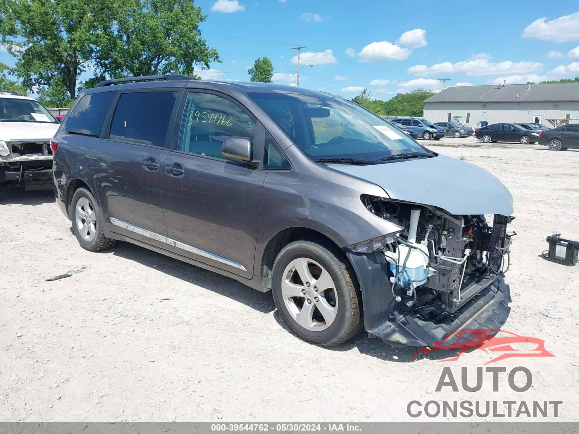 TOYOTA SIENNA 2017 - 5TDKZ3DC6HS785380