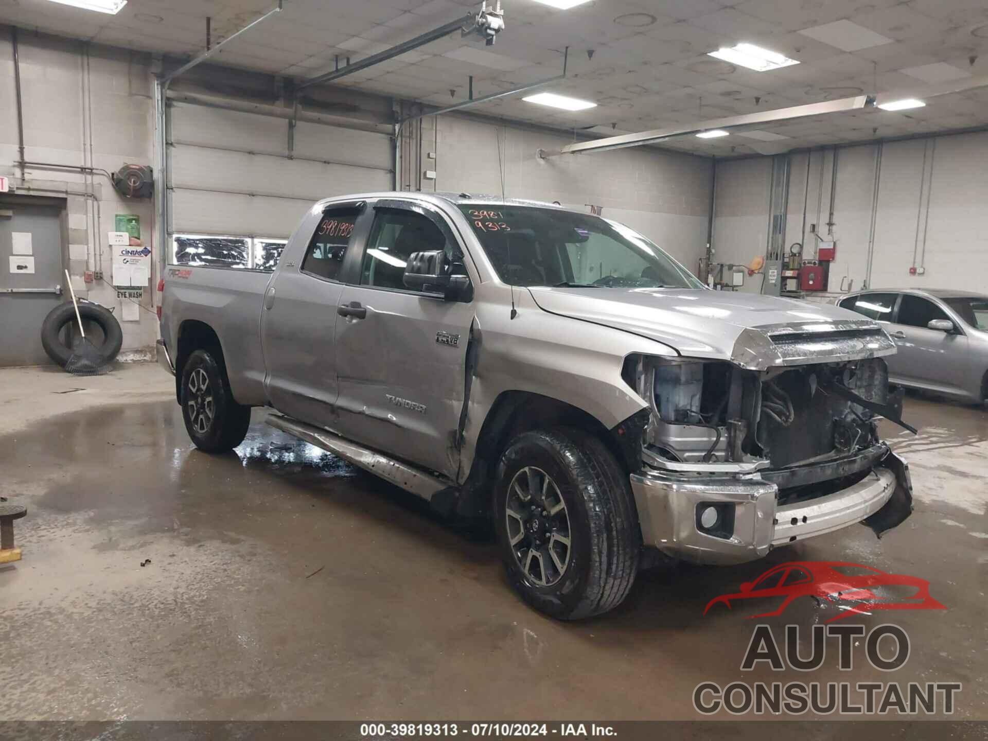 TOYOTA TUNDRA 2016 - 5TFUY5F12GX542273