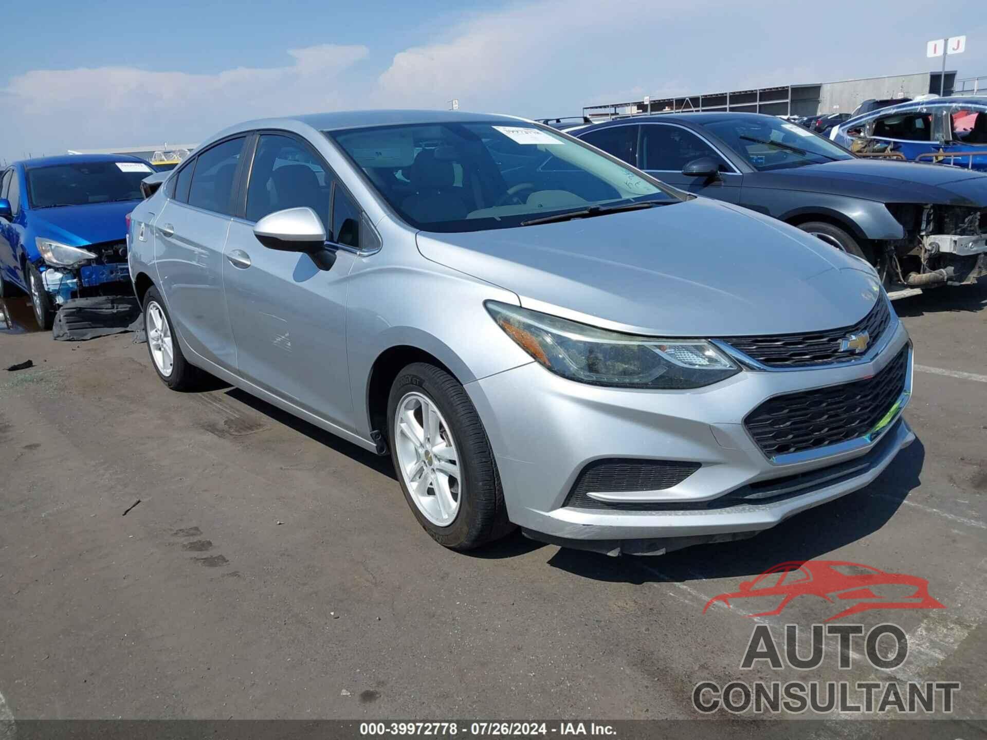 CHEVROLET CRUZE 2017 - 1G1BE5SM7H7129744