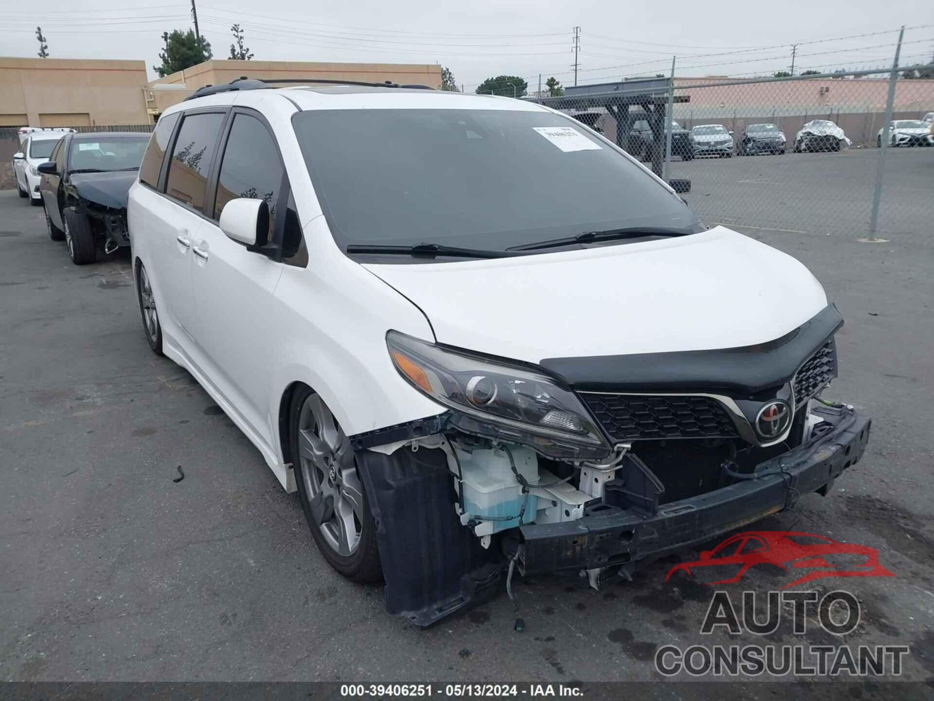 TOYOTA SIENNA 2018 - 5TDXZ3DC1JS933303