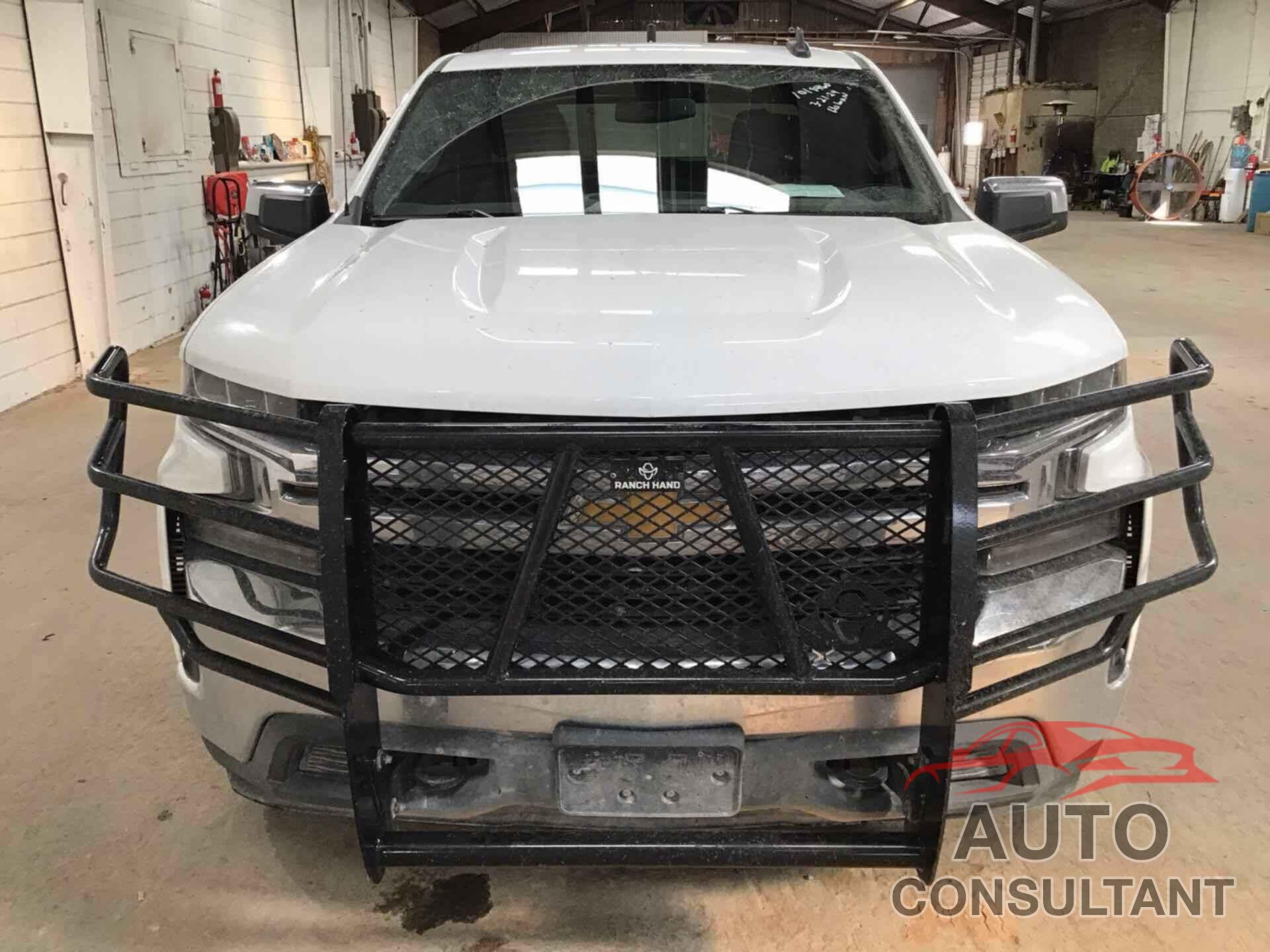 CHEVROLET SILVERADO 1500 2019 - 1GCRYDED0KZ370768