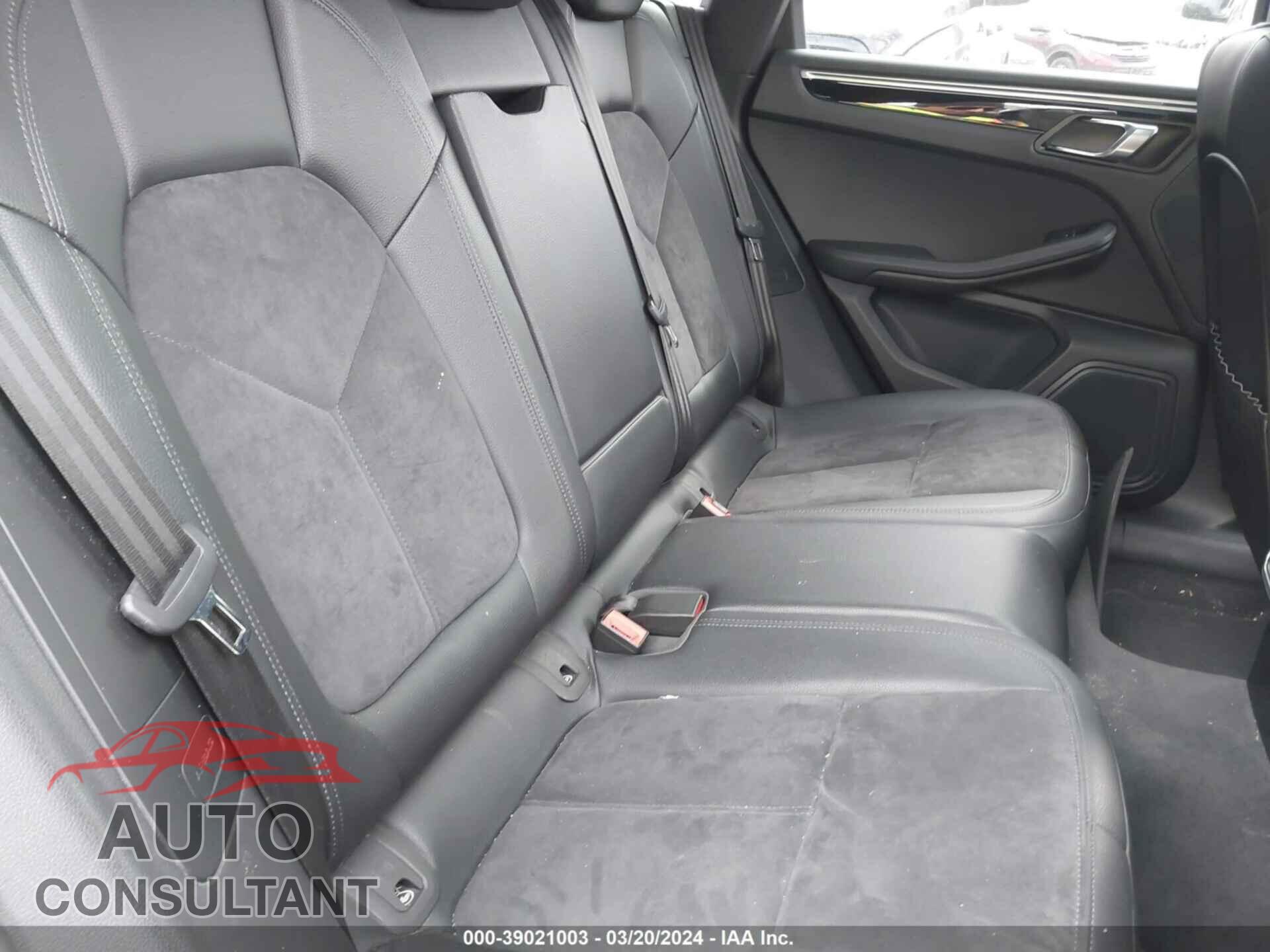 PORSCHE MACAN 2018 - WP1AA2A55JLB01427