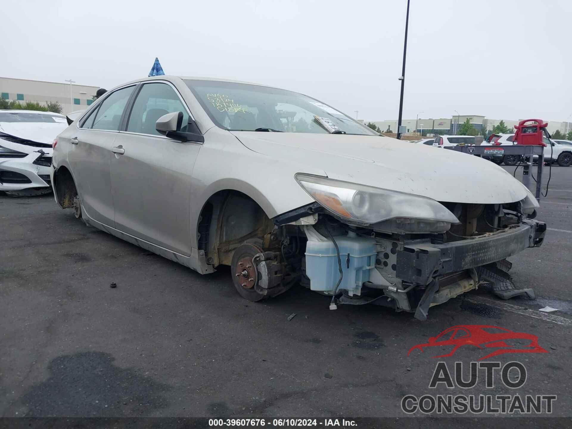TOYOTA CAMRY 2017 - 4T1BF1FK5HU375677