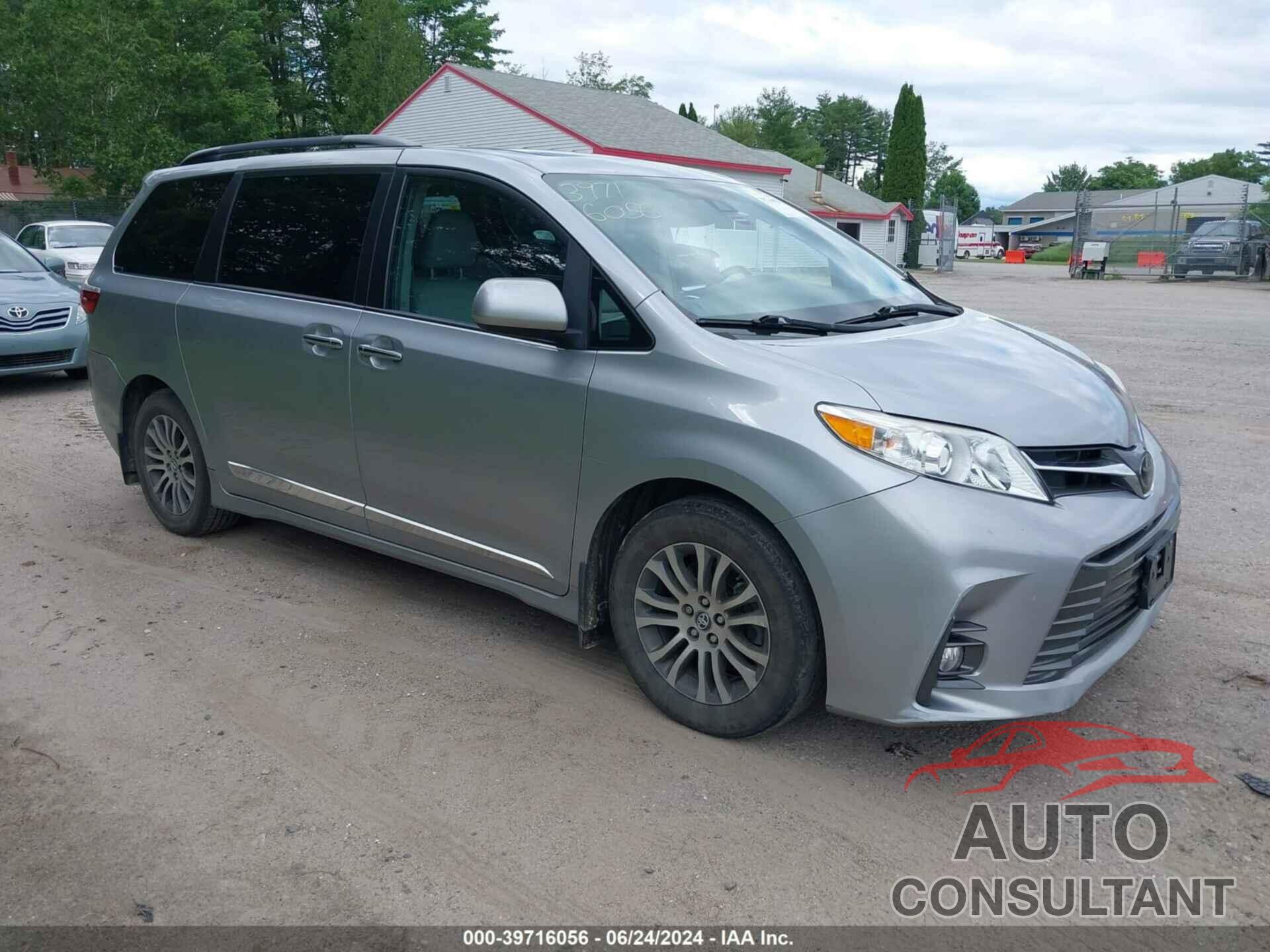 TOYOTA SIENNA 2018 - 5TDYZ3DCXJS949004