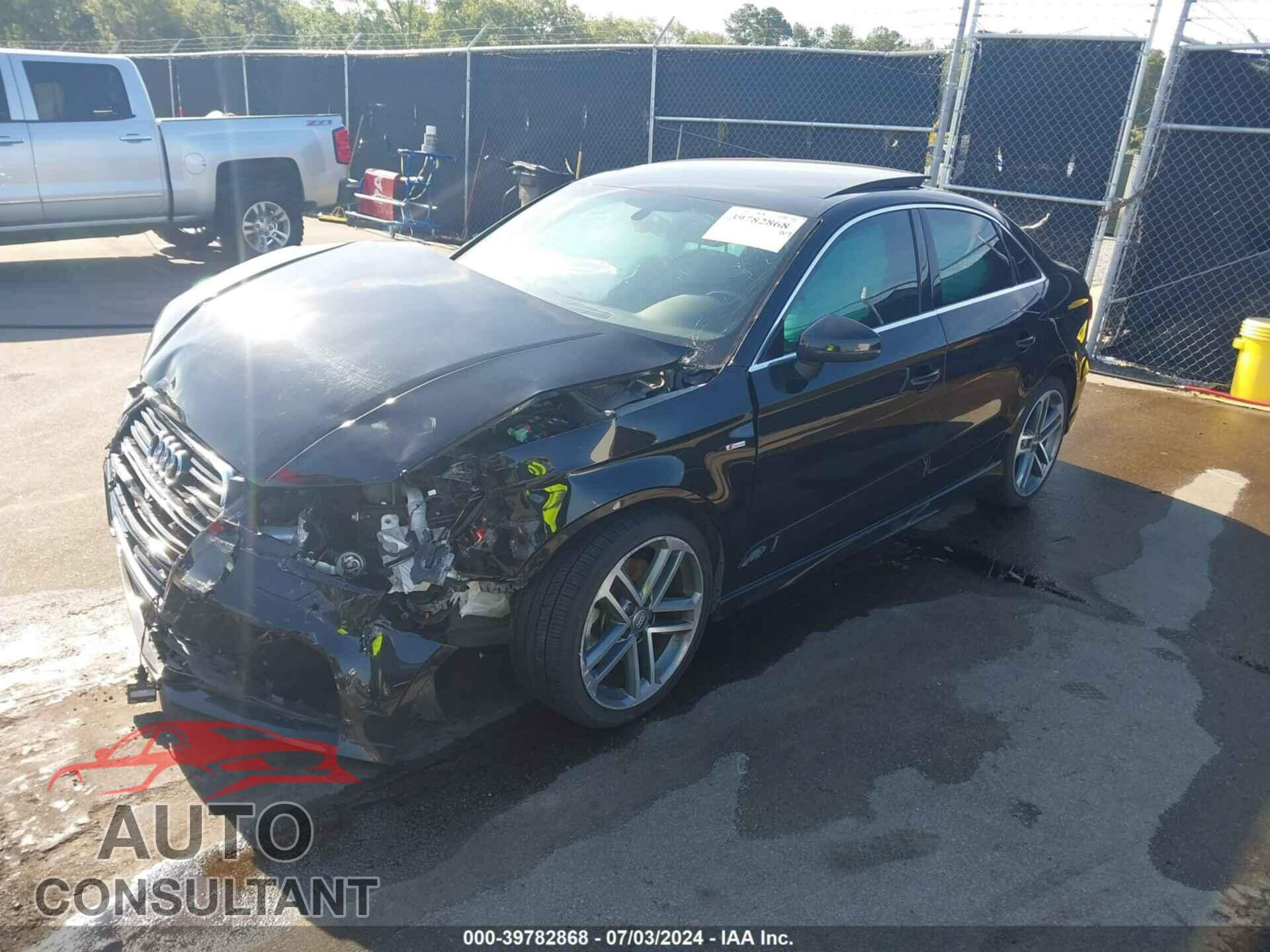 AUDI A3 2018 - WAUGUGFF8J1085802