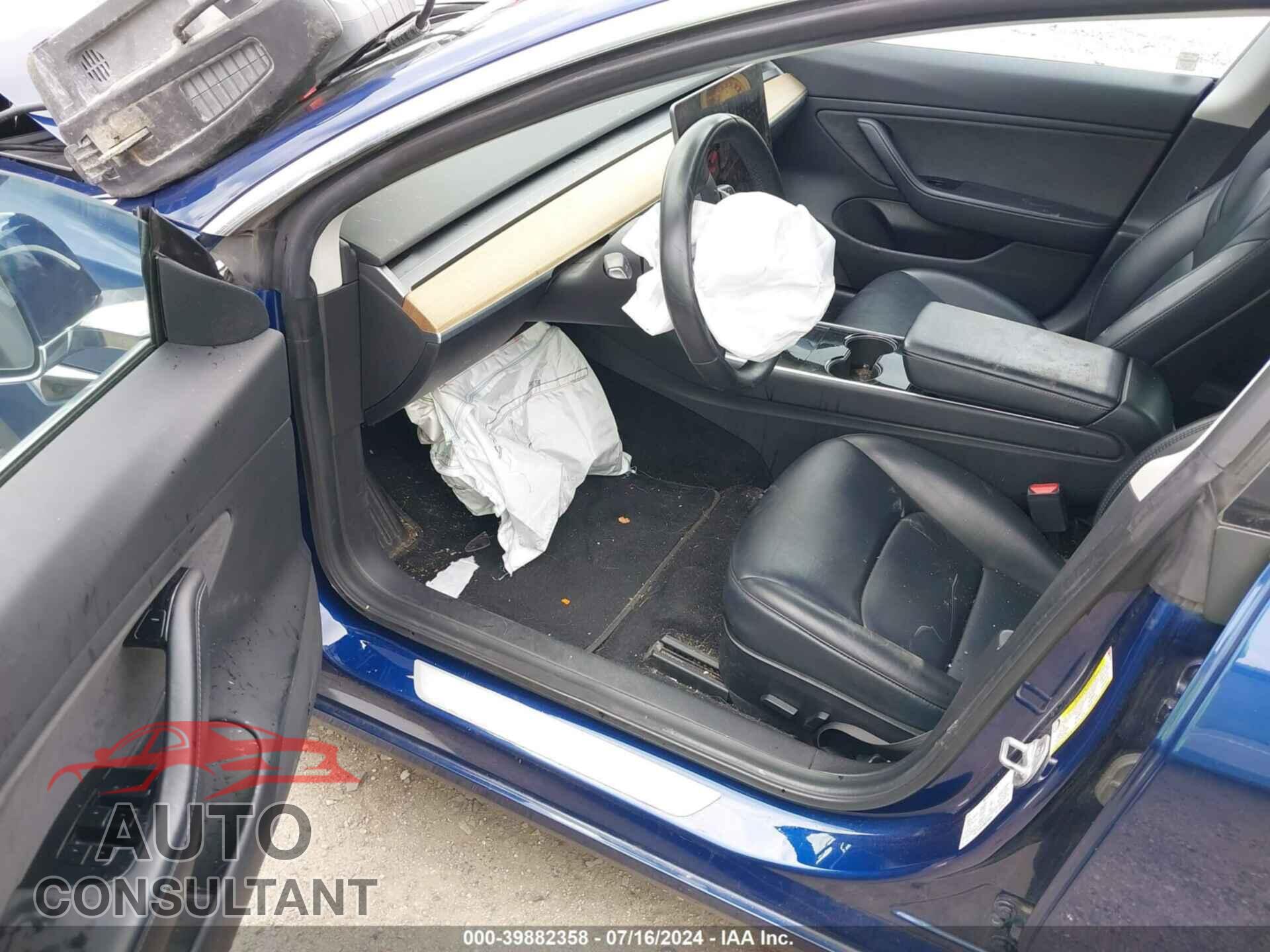 TESLA MODEL 3 2019 - 5YJ3E1EB5KF389897