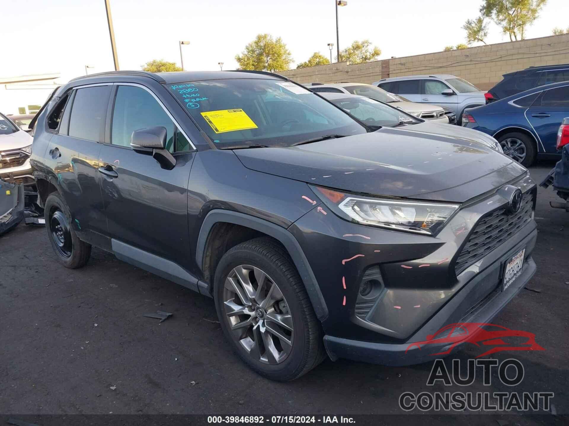 TOYOTA RAV4 2019 - 2T3C1RFV3KC030787