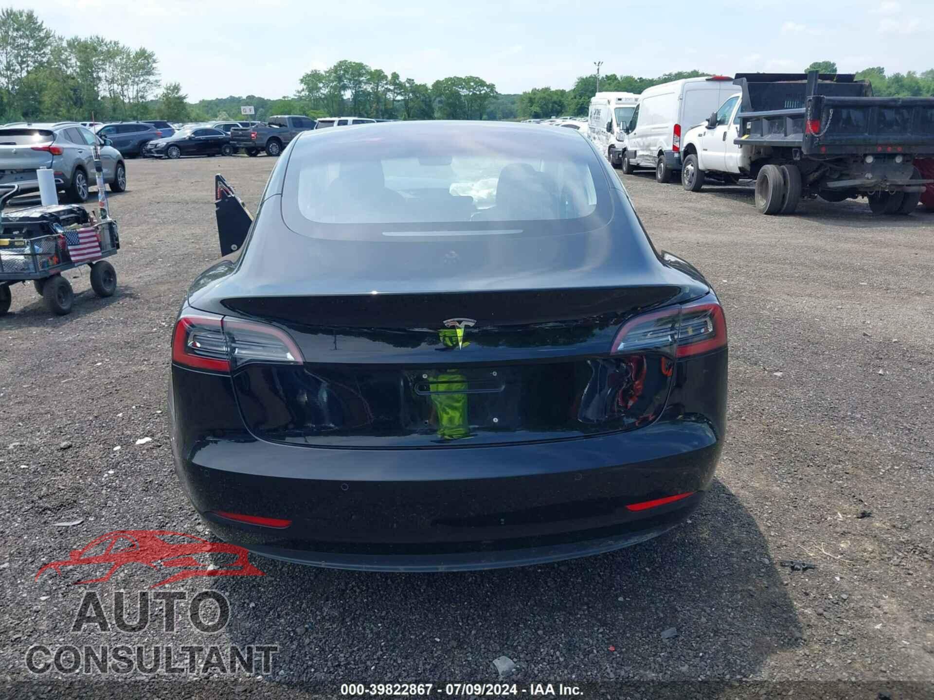 TESLA MODEL 3 2018 - 5YJ3E1EA0JF041771