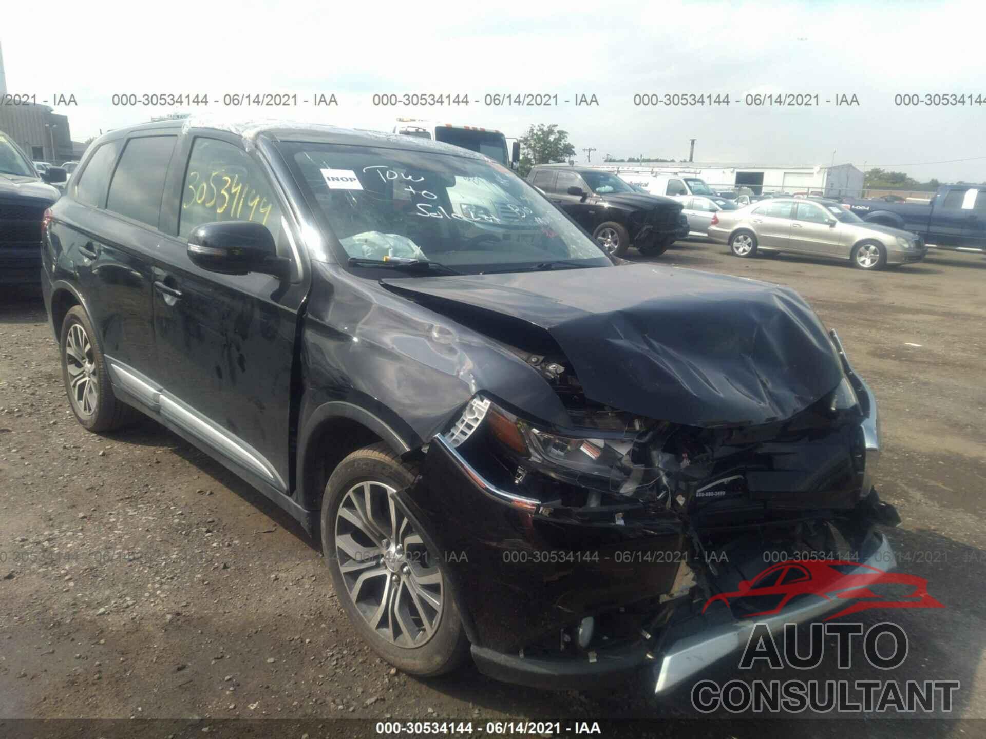 MITSUBISHI OUTLANDER 2018 - JA4AZ3A36JZ068900