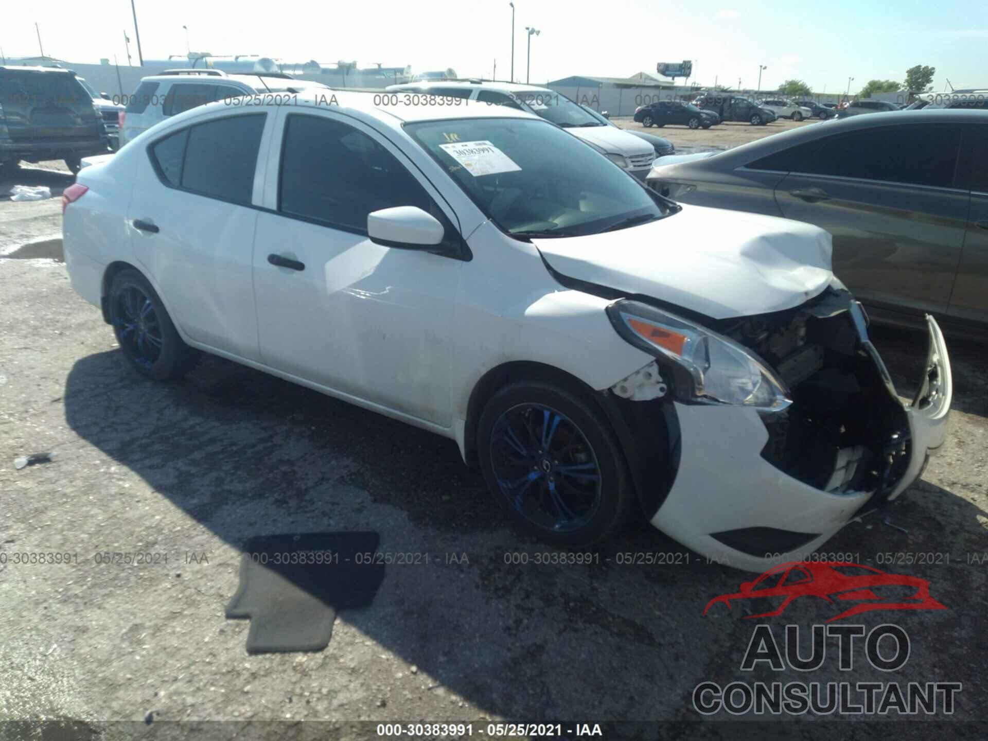 NISSAN VERSA 2016 - 3N1CN7APXGL889392