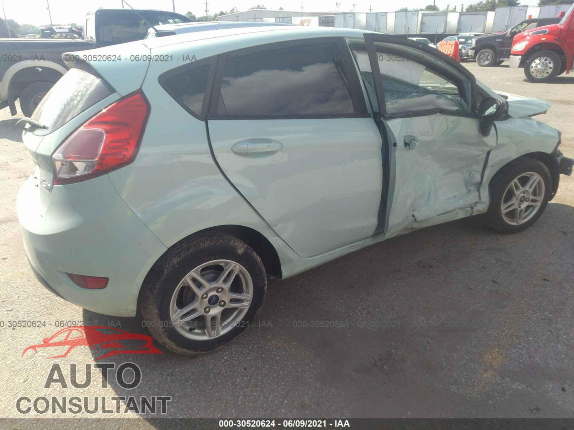 FORD FIESTA 2017 - 3FADP4EJ9HM113501