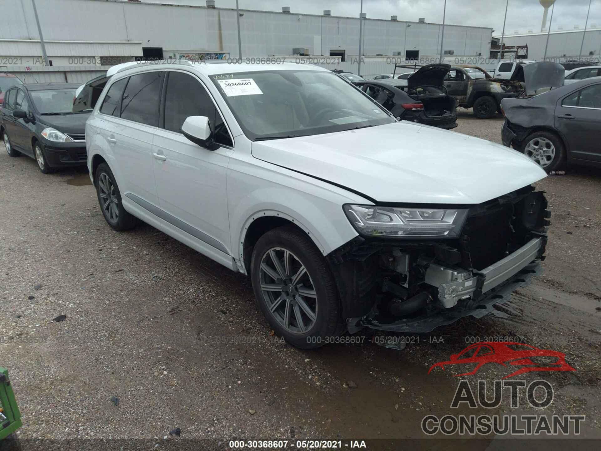 AUDI Q7 2019 - WA1LHAF77KD022583