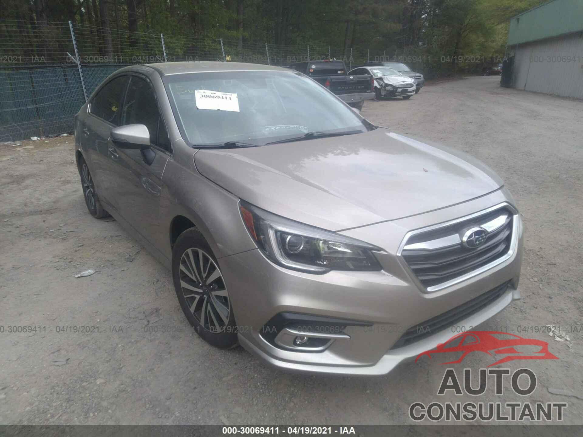 SUBARU LEGACY 2018 - 4S3BNAF66J3022676