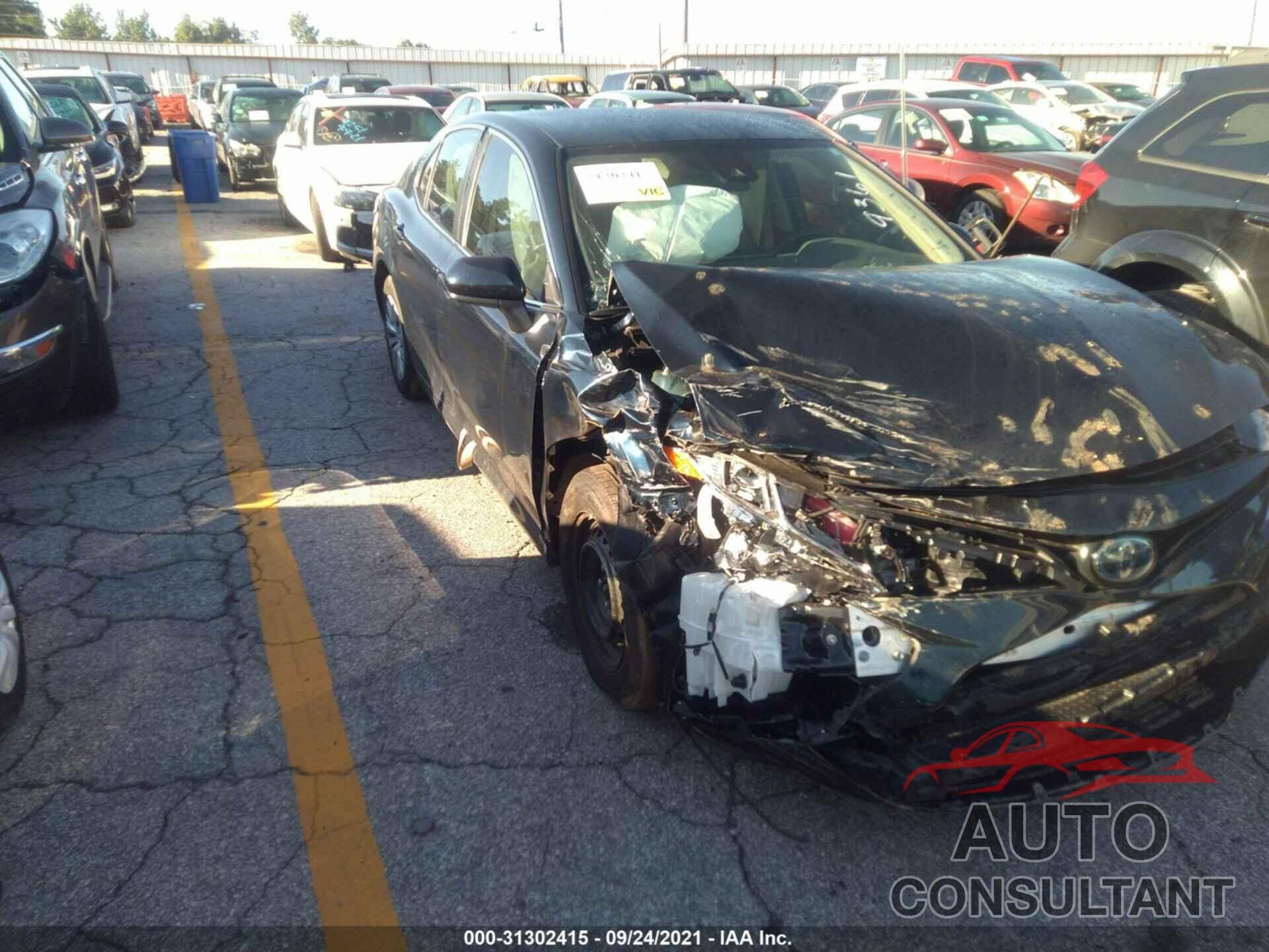 TOYOTA CAMRY 2021 - 4T1C31AK2MU559361