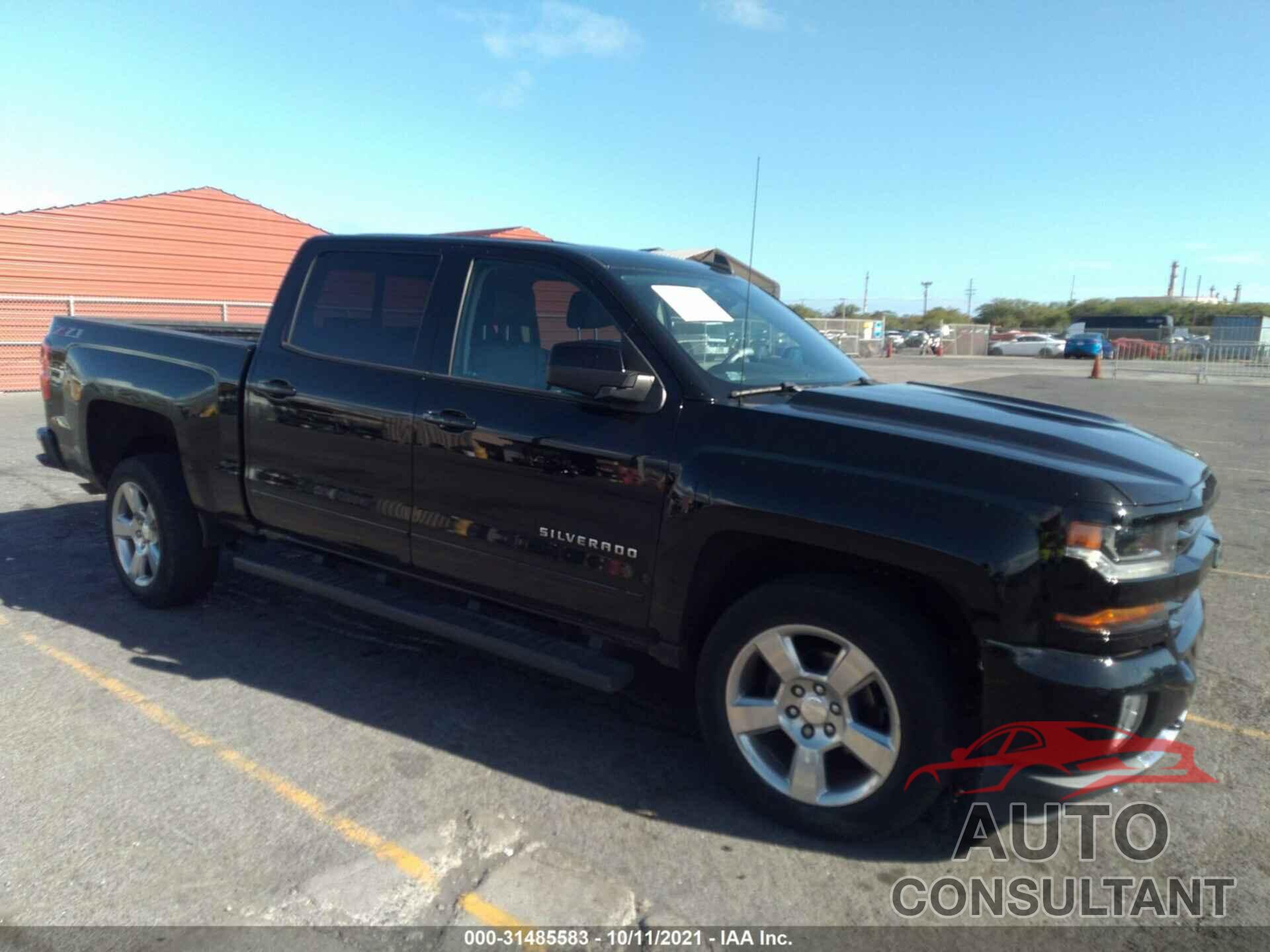 CHEVROLET SILVERADO 1500 2018 - 3GCUKREH8JG419158