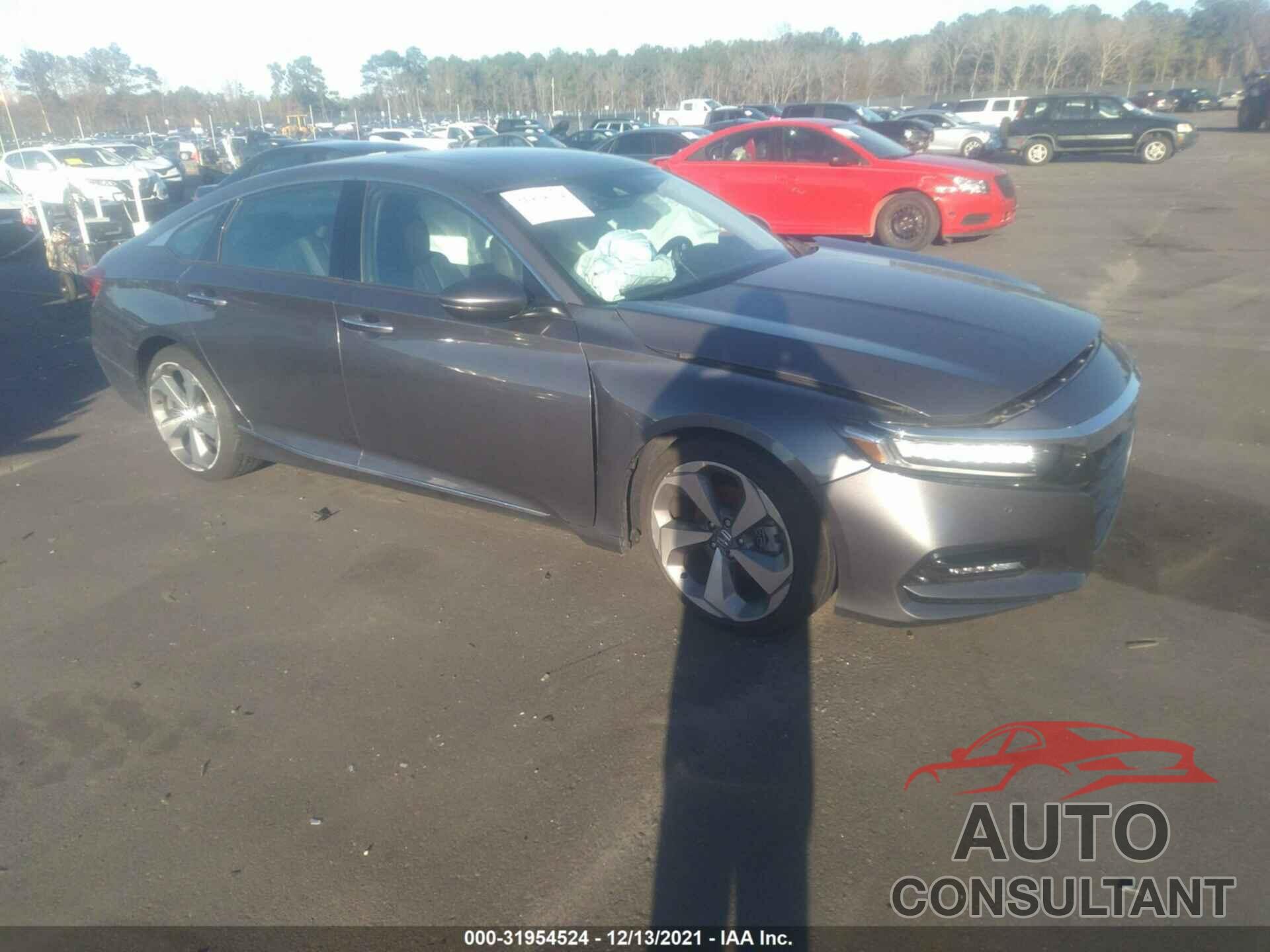 HONDA ACCORD SEDAN 2018 - 1HGCV1F94JA090762