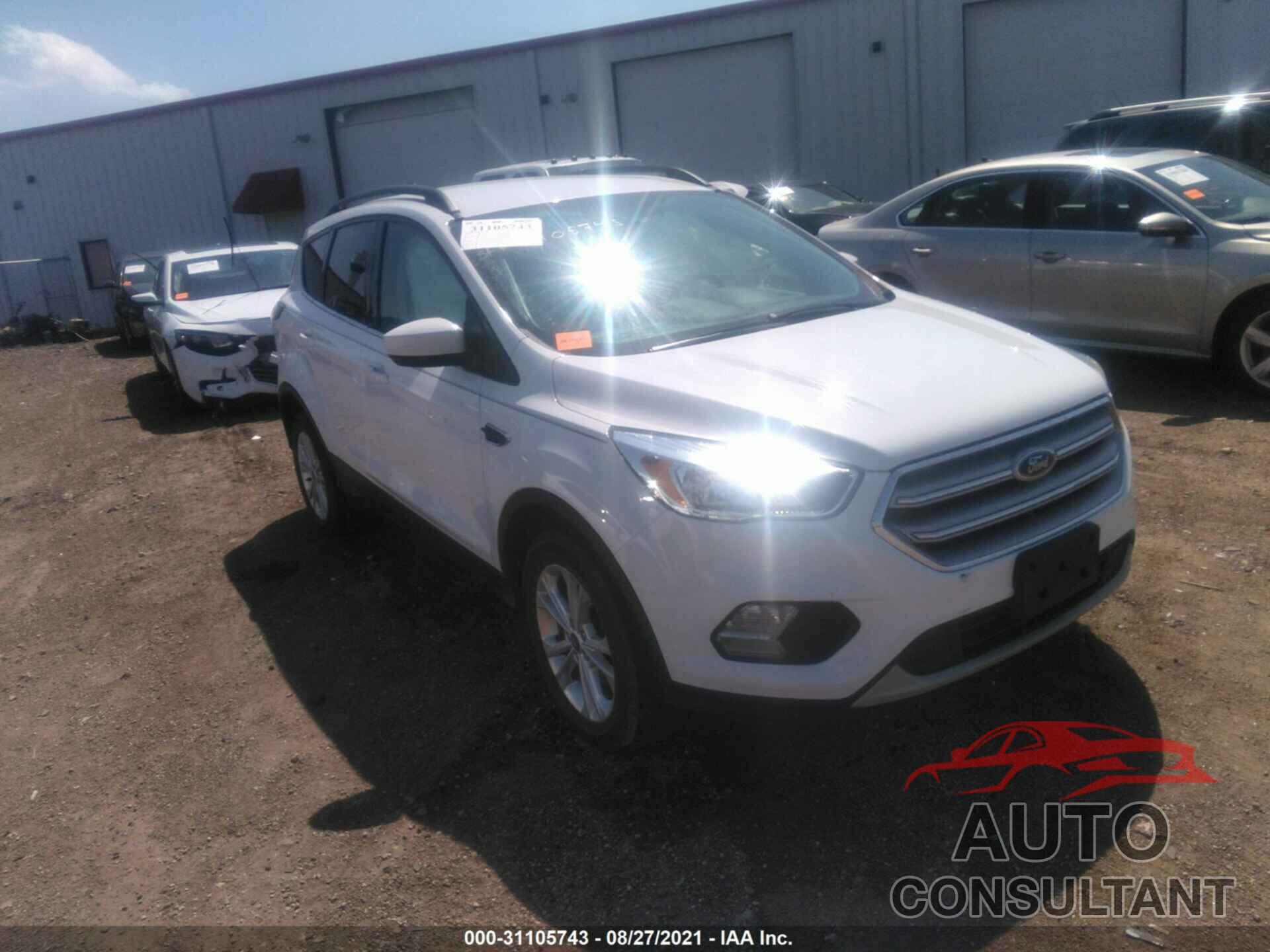 FORD ESCAPE 2018 - 1FMCU9GDXJUA05114