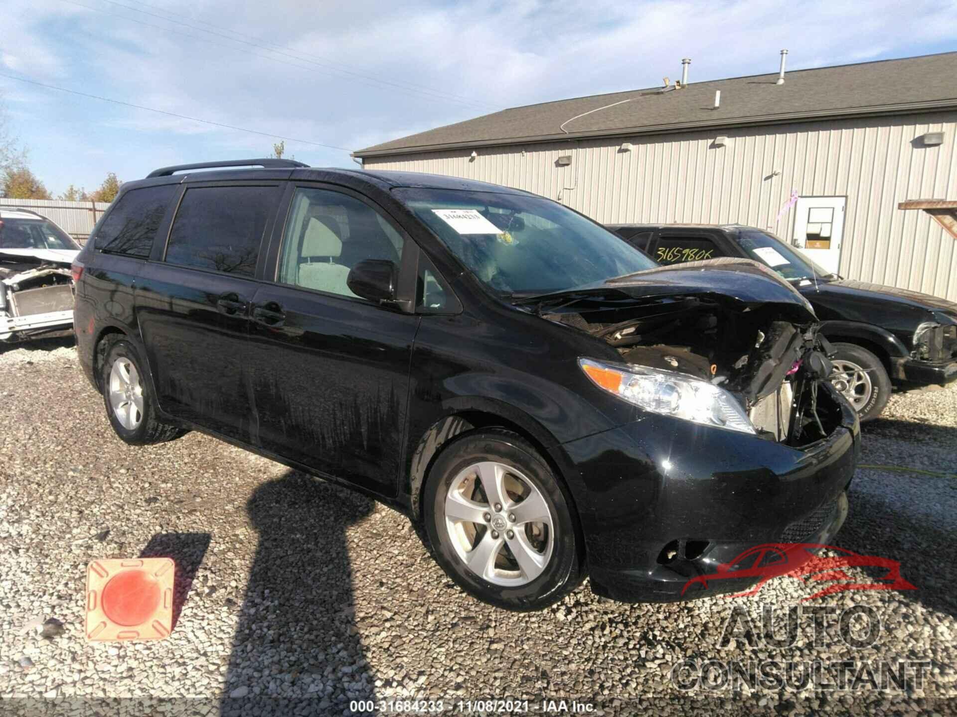 TOYOTA SIENNA 2017 - 5TDKZ3DC8HS863092