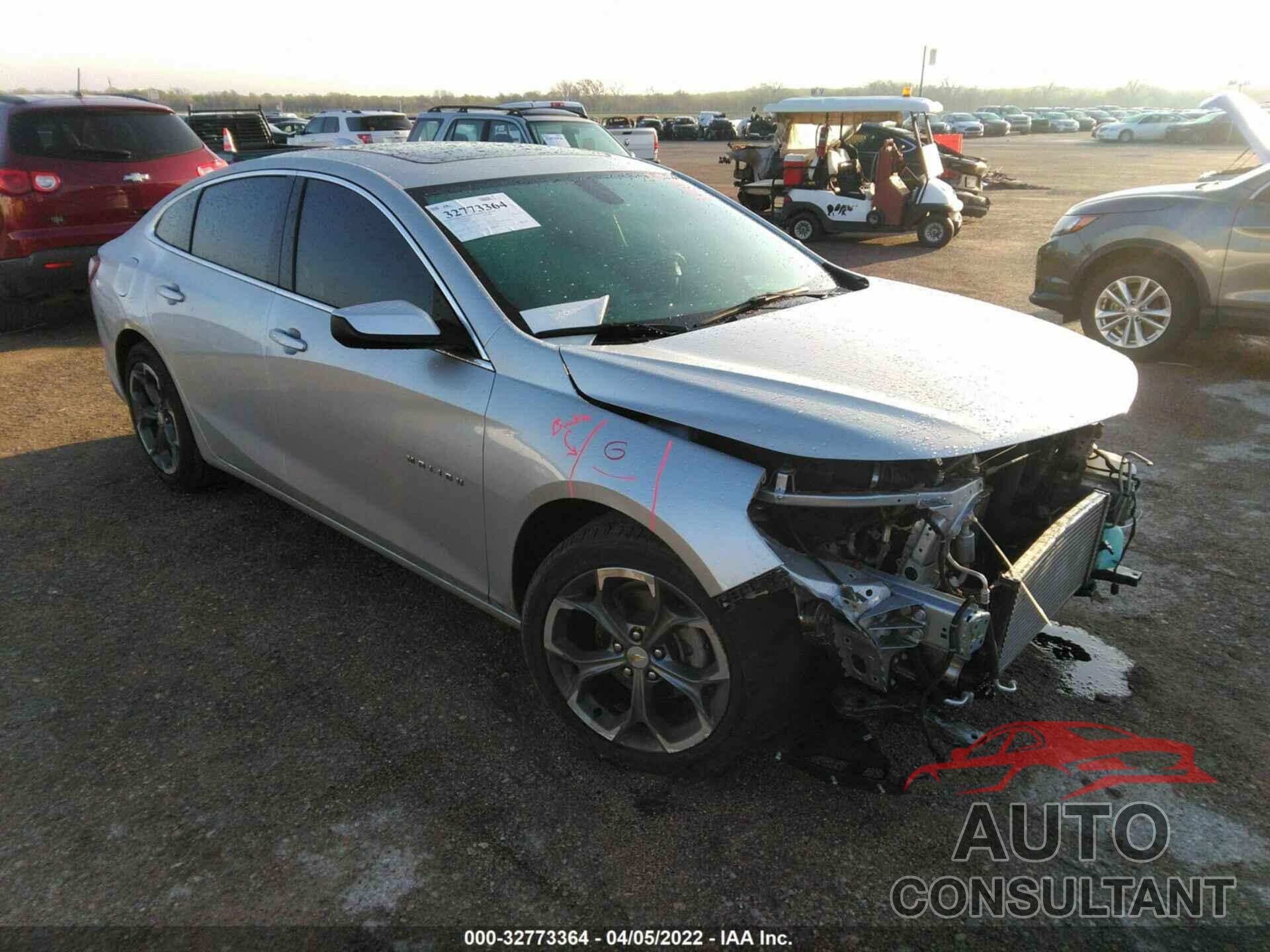 CHEVROLET MALIBU 2021 - 1G1ZD5ST5MF048816