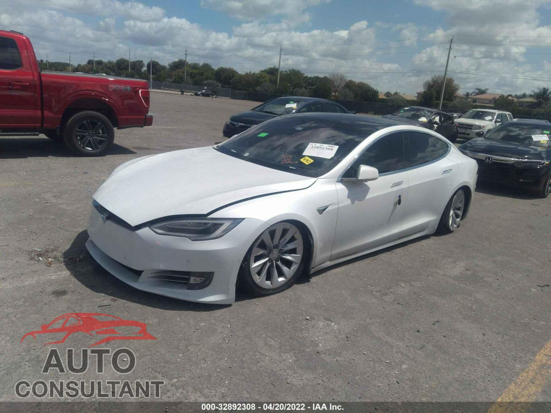 TESLA MODEL S 2019 - 5YJSA1E21KF306067