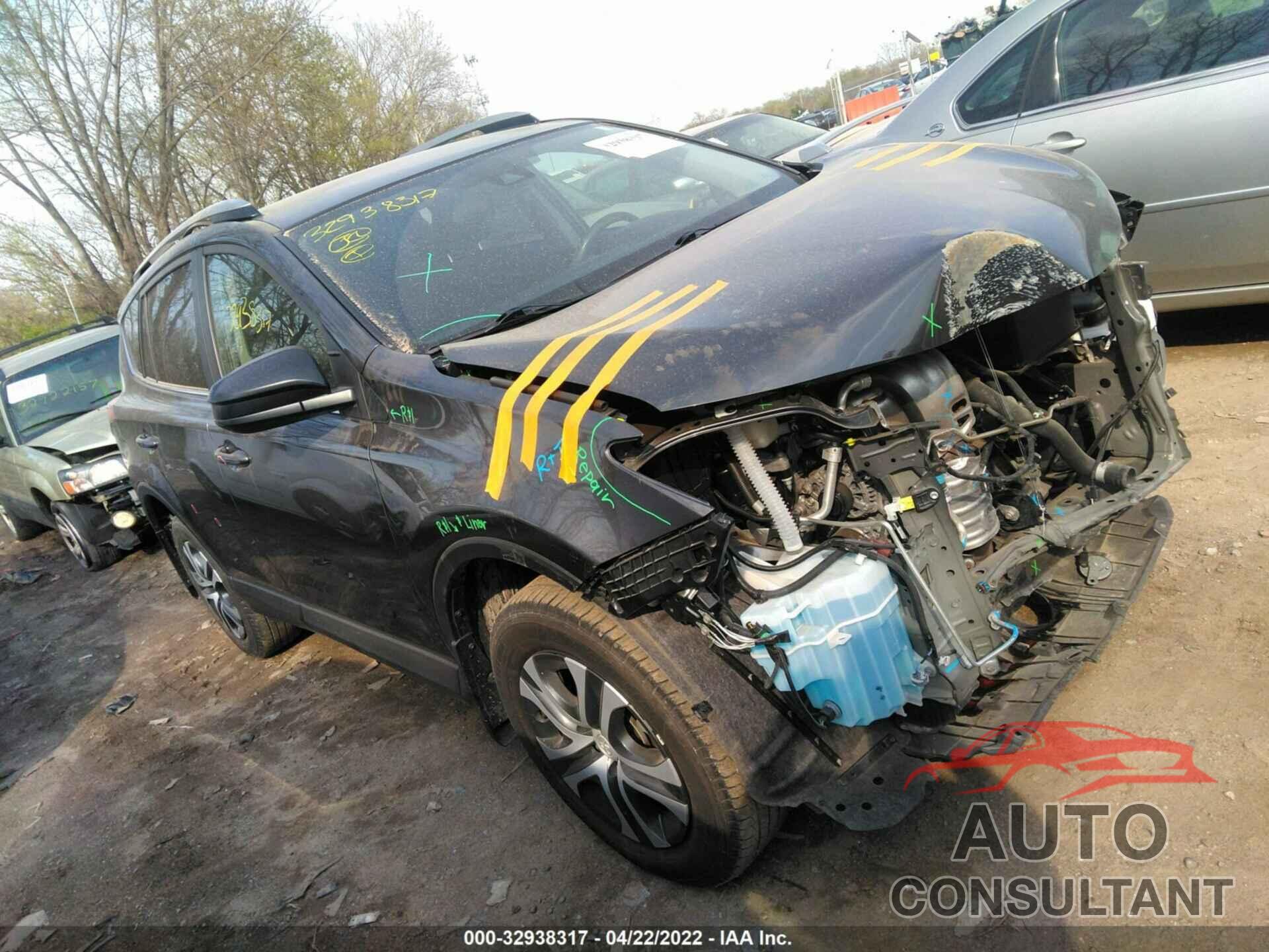 TOYOTA RAV4 2018 - JTMBFREV1JJ746825