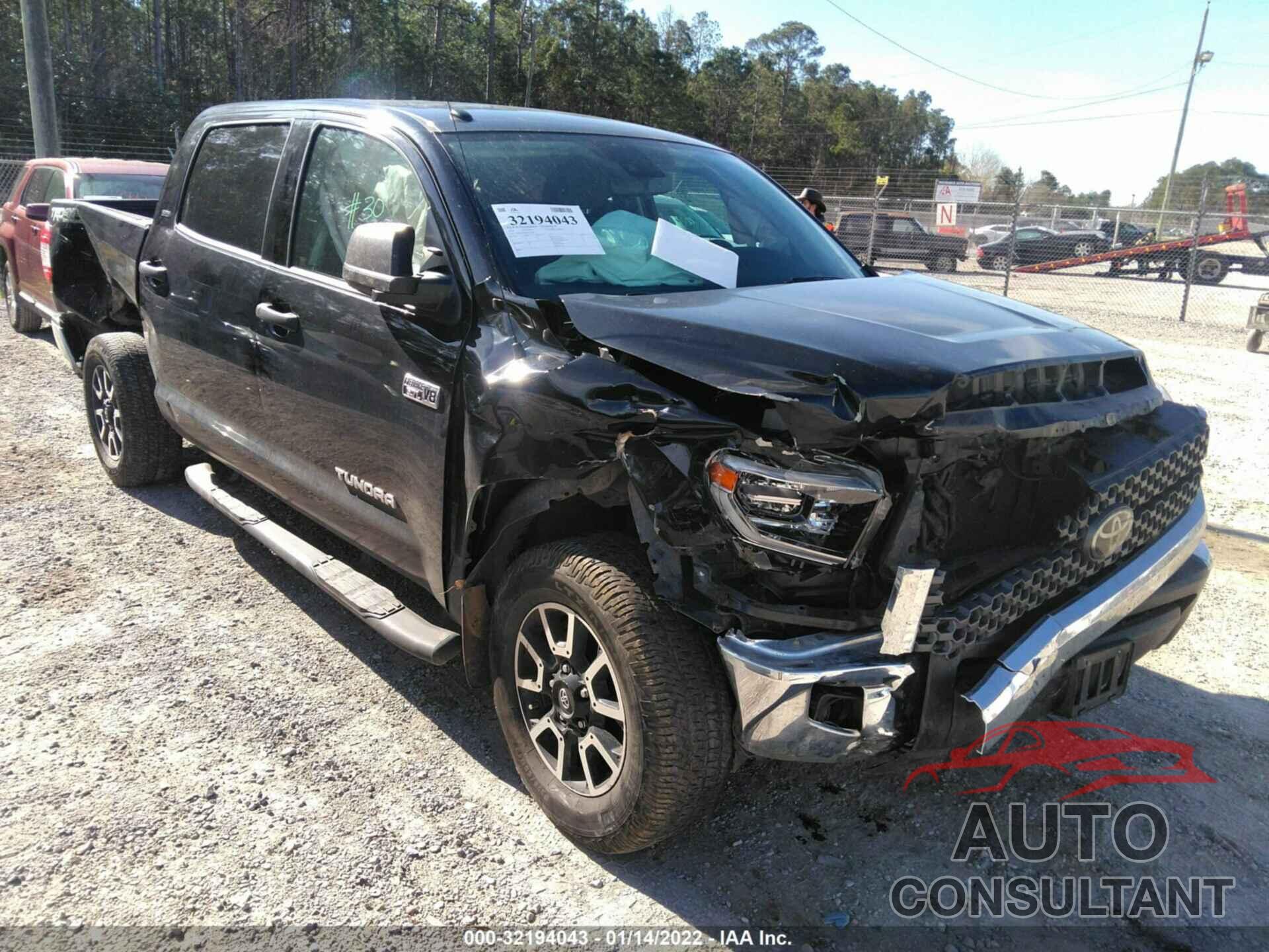 TOYOTA TUNDRA 4WD 2018 - 5TFDY5F18JX770625