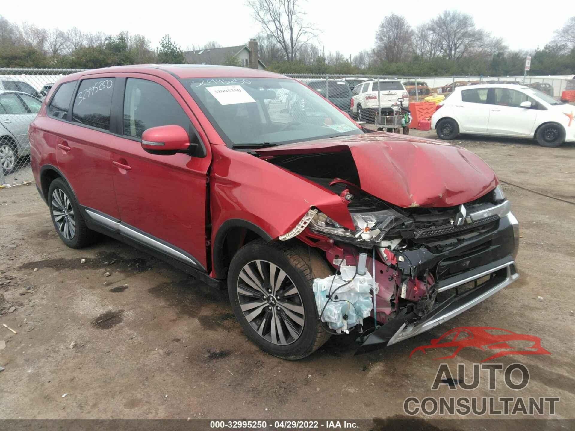 MITSUBISHI OUTLANDER 2019 - JA4AD3A38KZ021156