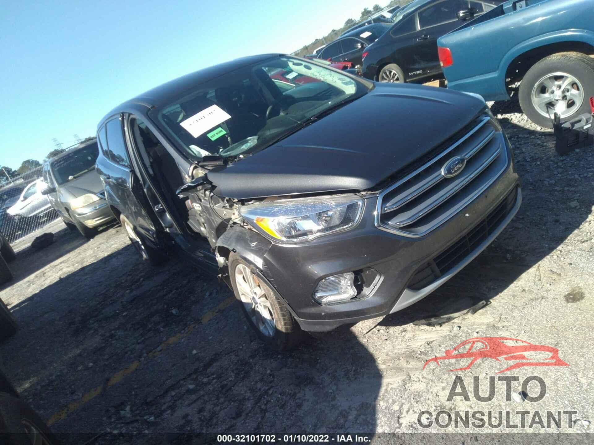 FORD ESCAPE 2017 - 1FMCU0GD3HUE39901