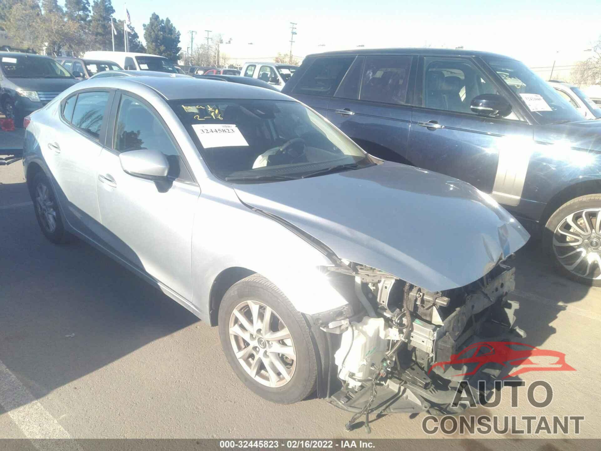 MAZDA MAZDA3 4-DOOR 2018 - 3MZBN1U77JM234347