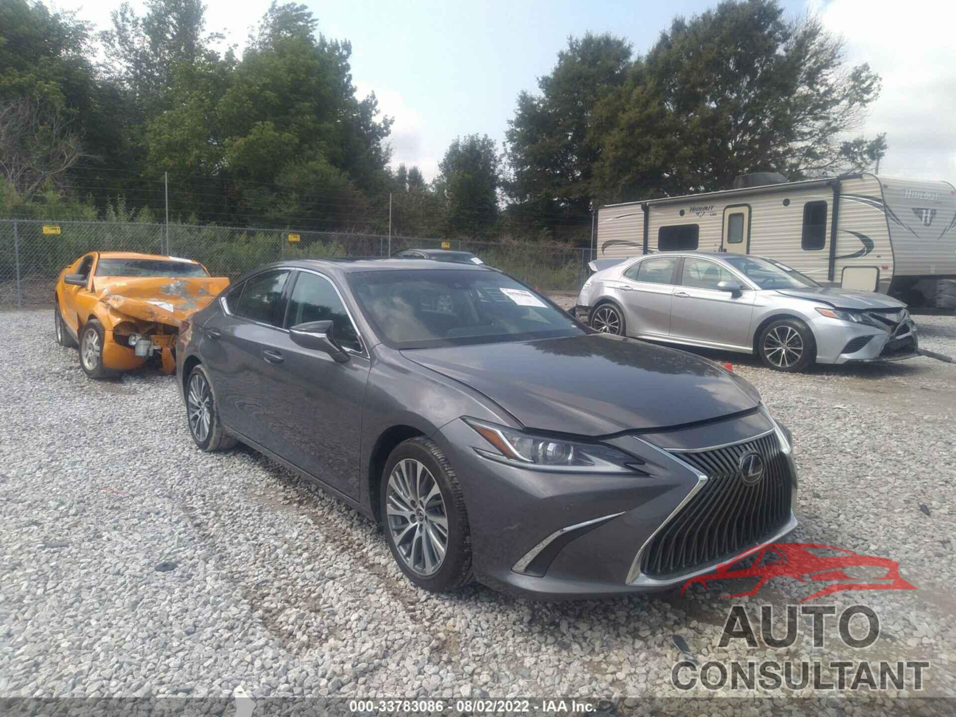 LEXUS ES 2019 - 58ABZ1B17KU046550