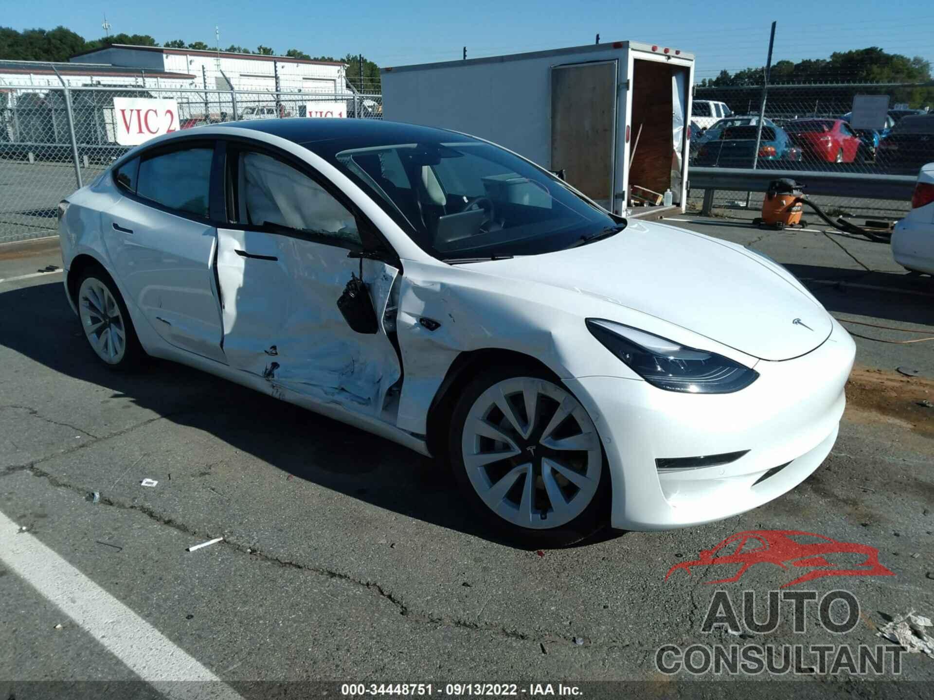 TESLA MODEL 3 2022 - 5YJ3E1EA4NF239906