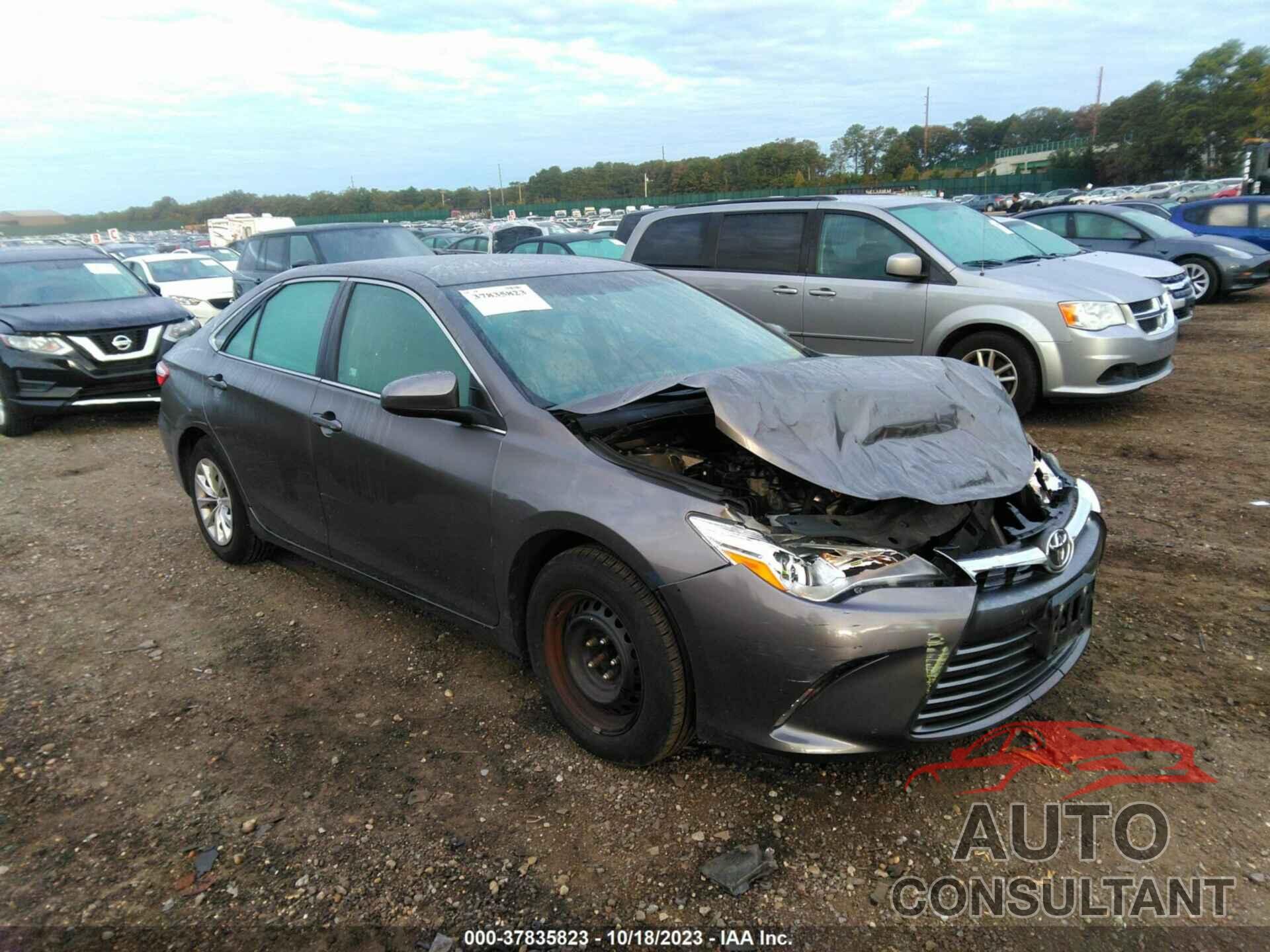 TOYOTA CAMRY 2016 - 4T4BF1FK6GR573818