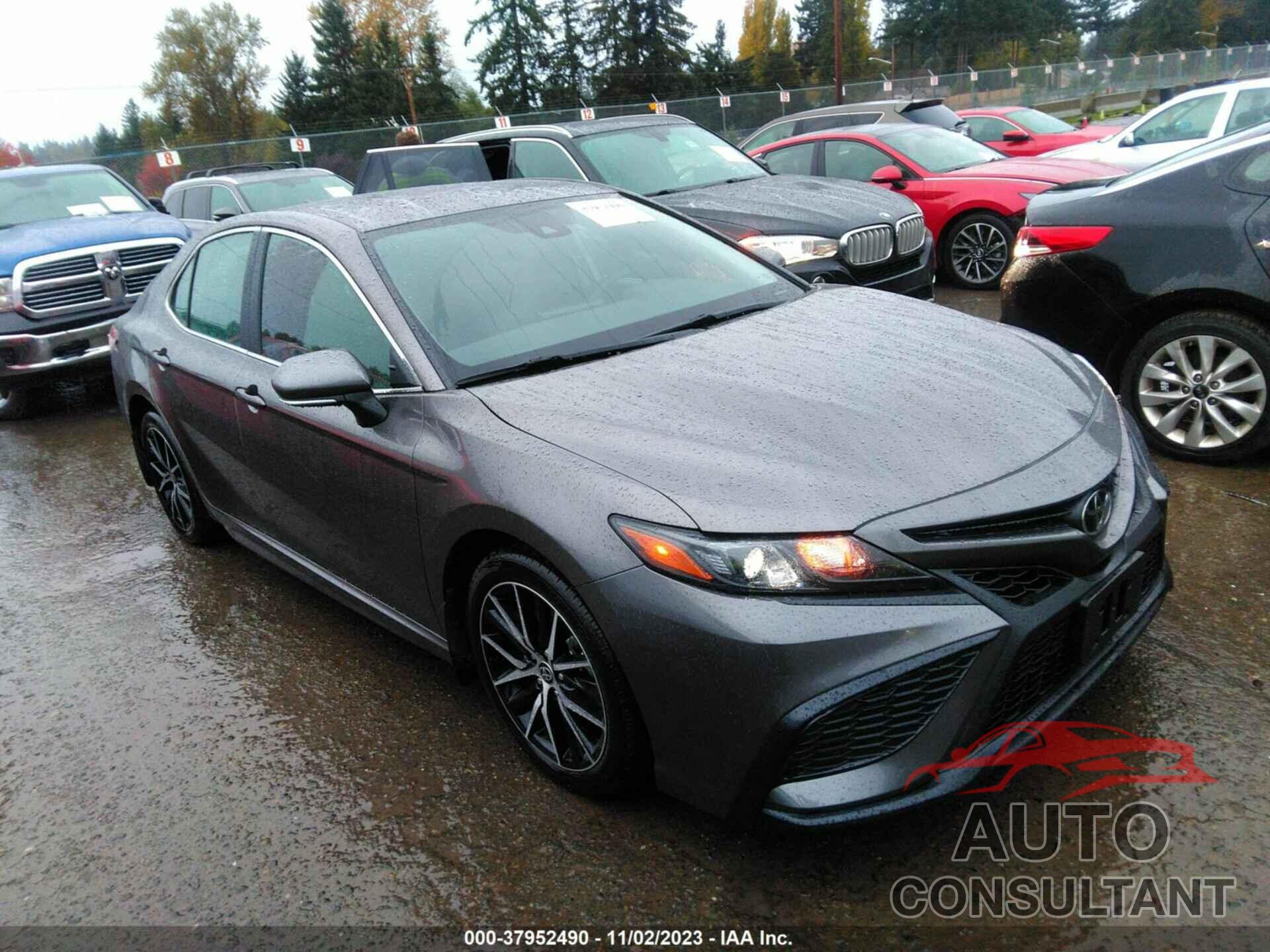TOYOTA CAMRY 2021 - 4T1G11BK2MU026321